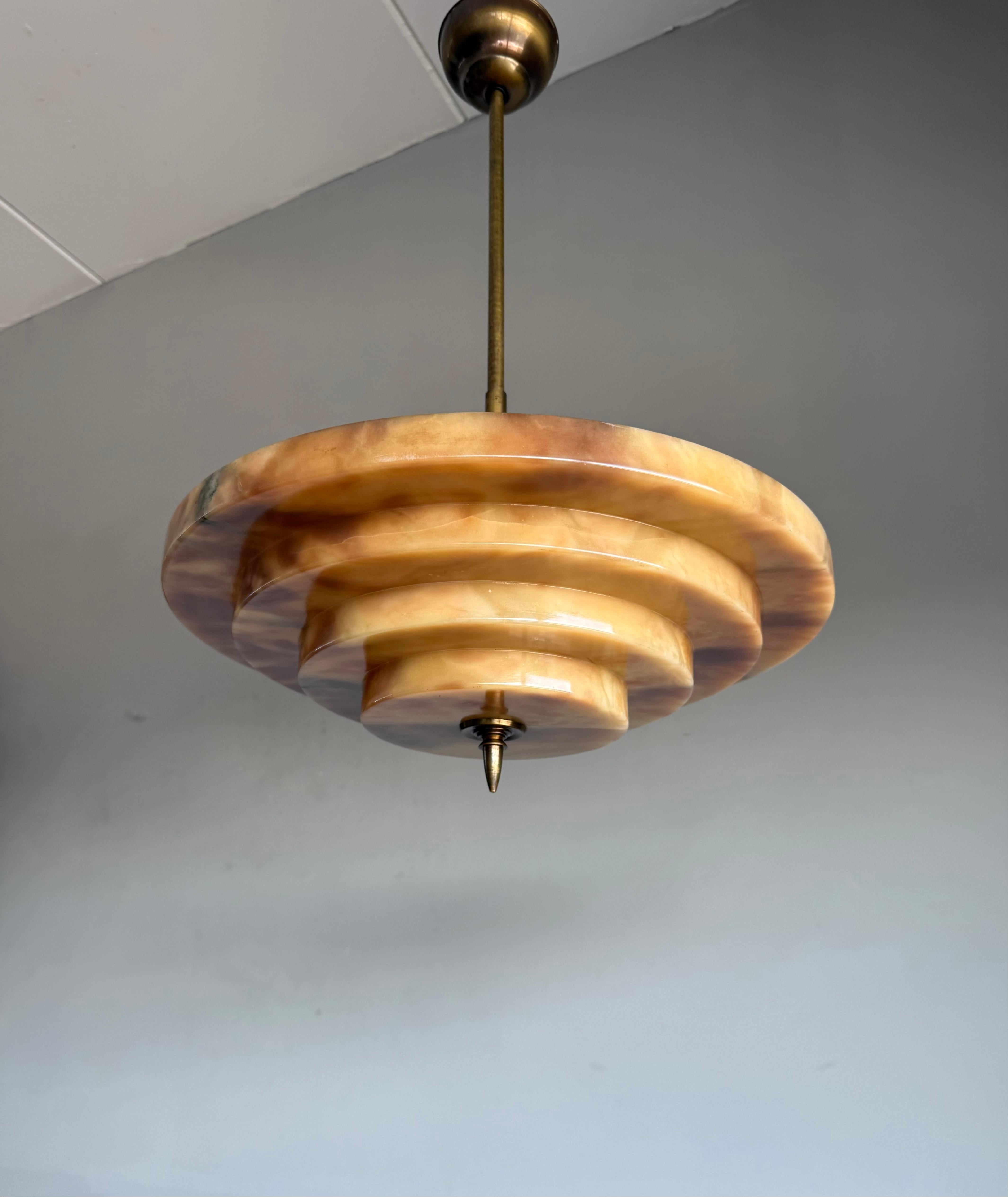 Stunning Antique, Four Layers Art Deco Design Alabaster Pendant Light circa 1920 In Excellent Condition For Sale In Lisse, NL