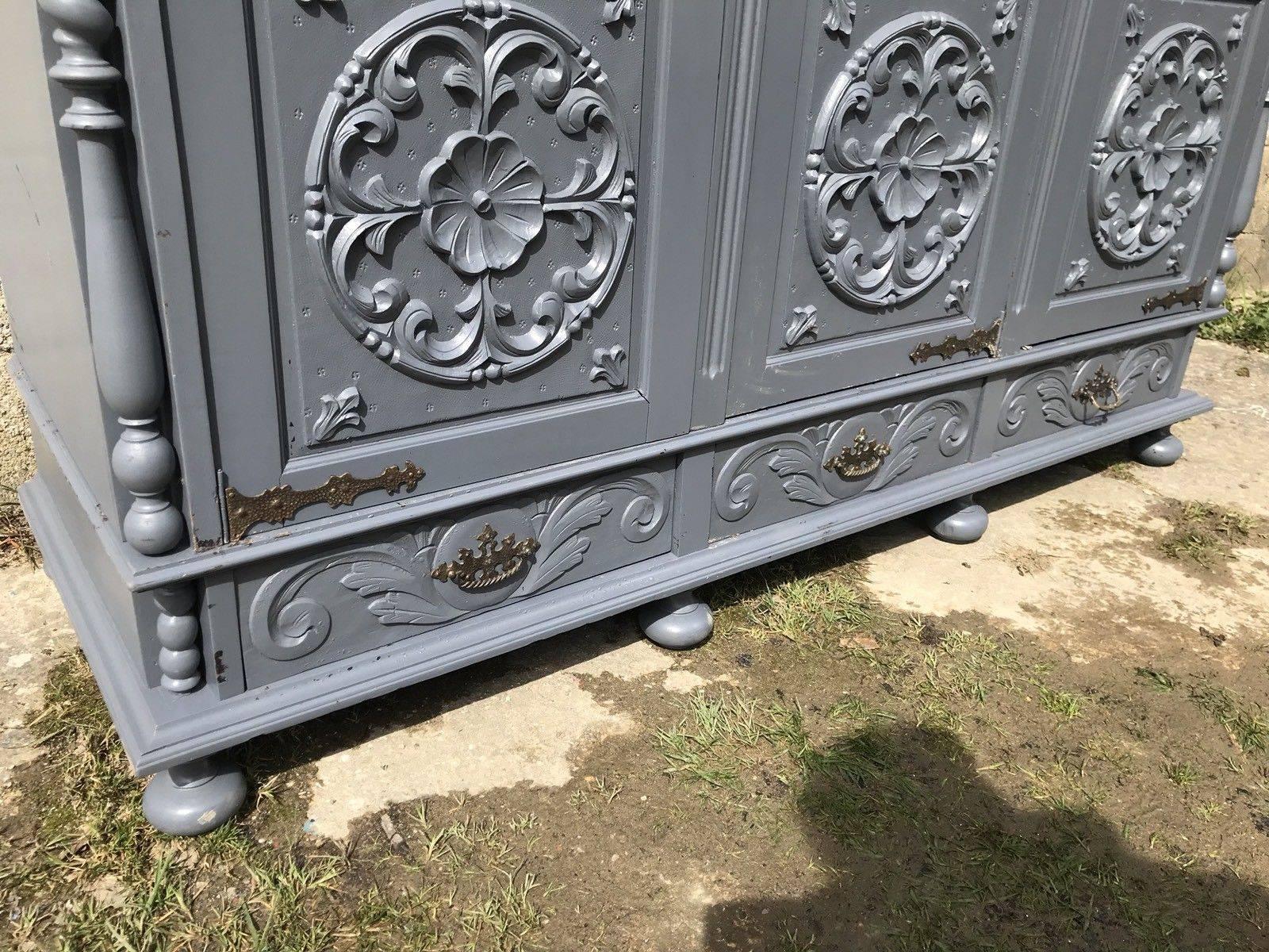 Stunning Antique French Armoire, Painted, Original, Knockdown In Good Condition For Sale In Lingfield, West Sussex