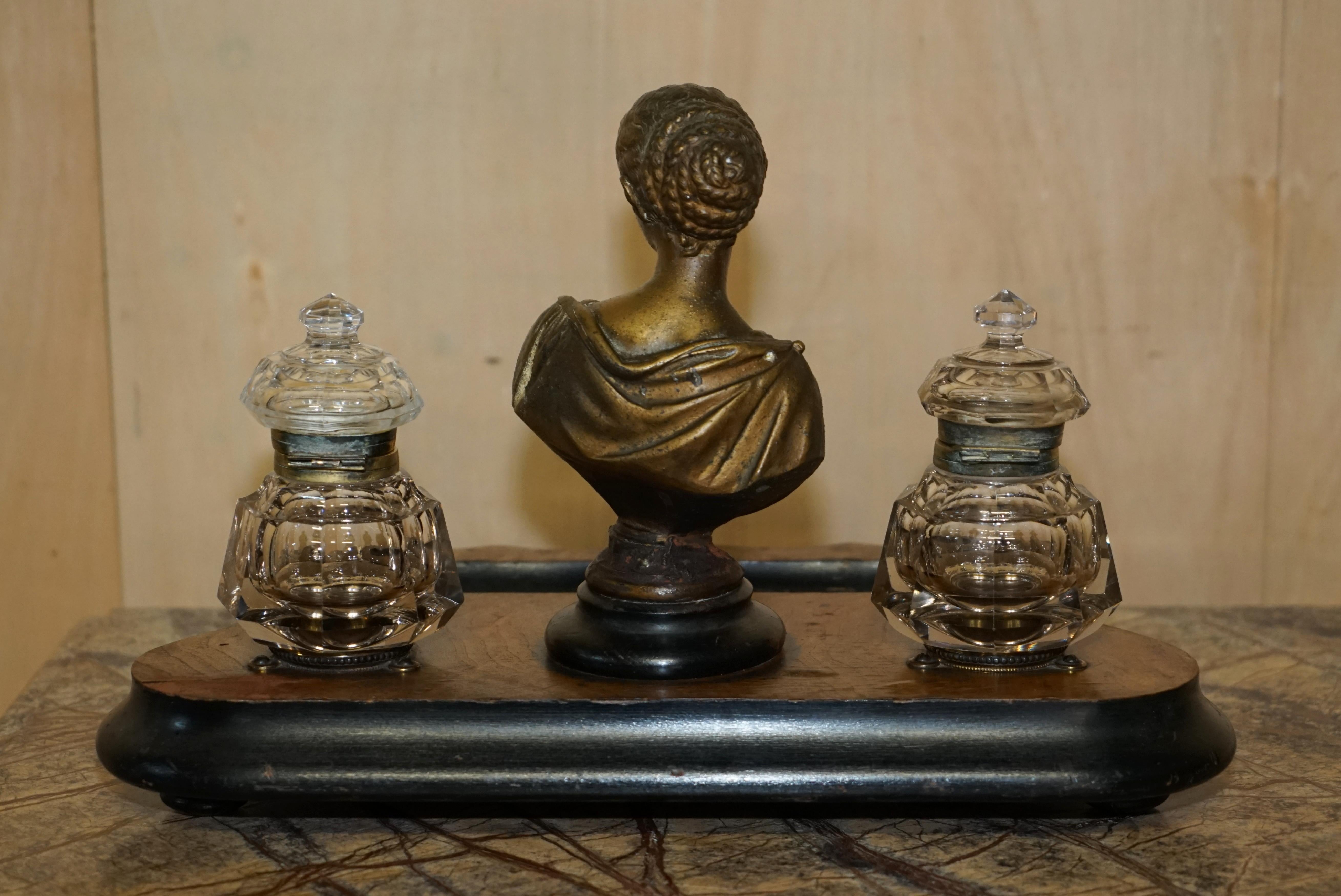 Stunning Antique French Bronze Statue on Inkwell Stand, circa 1880 For Sale 6