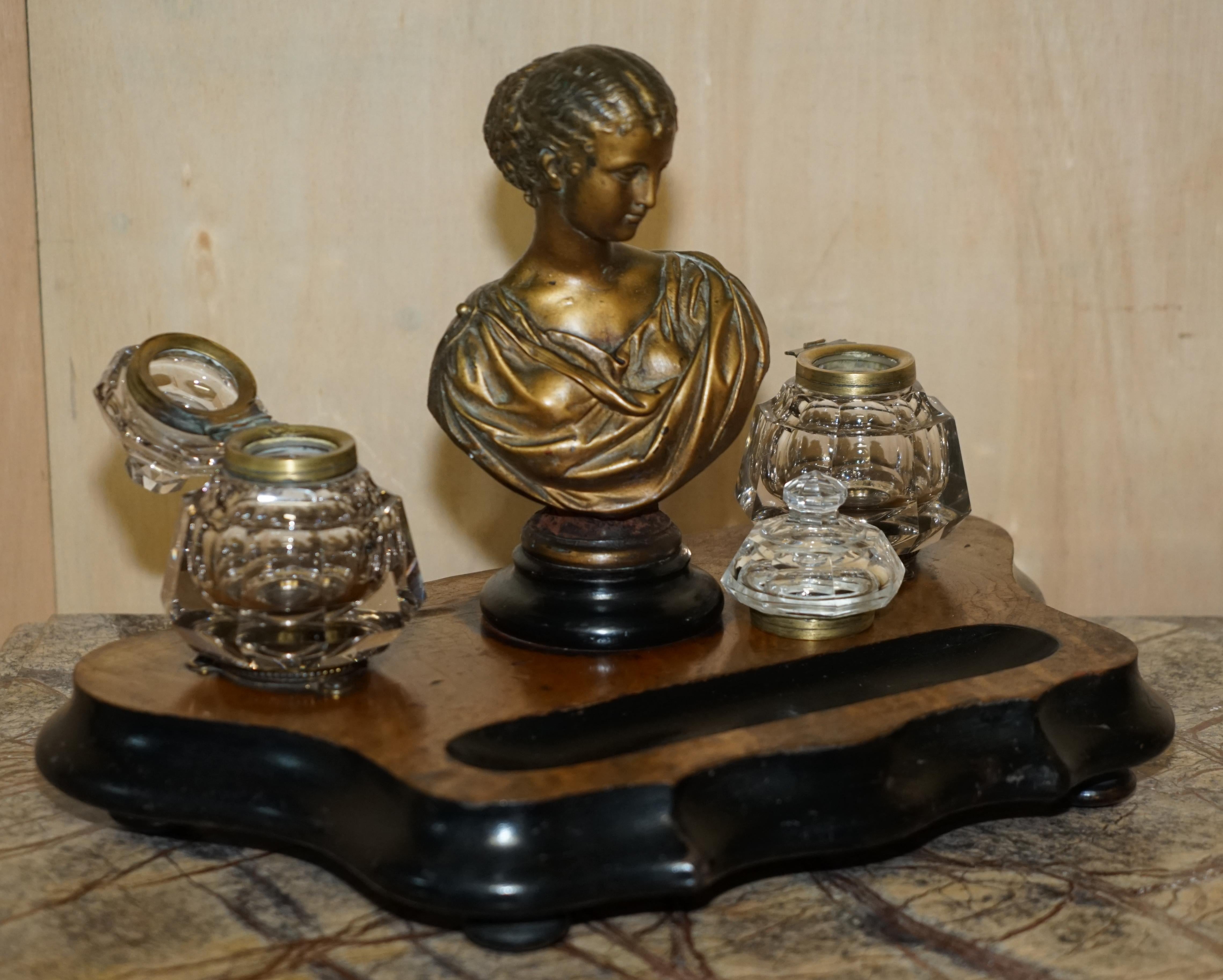 Stunning Antique French Bronze Statue on Inkwell Stand, circa 1880 For Sale 7