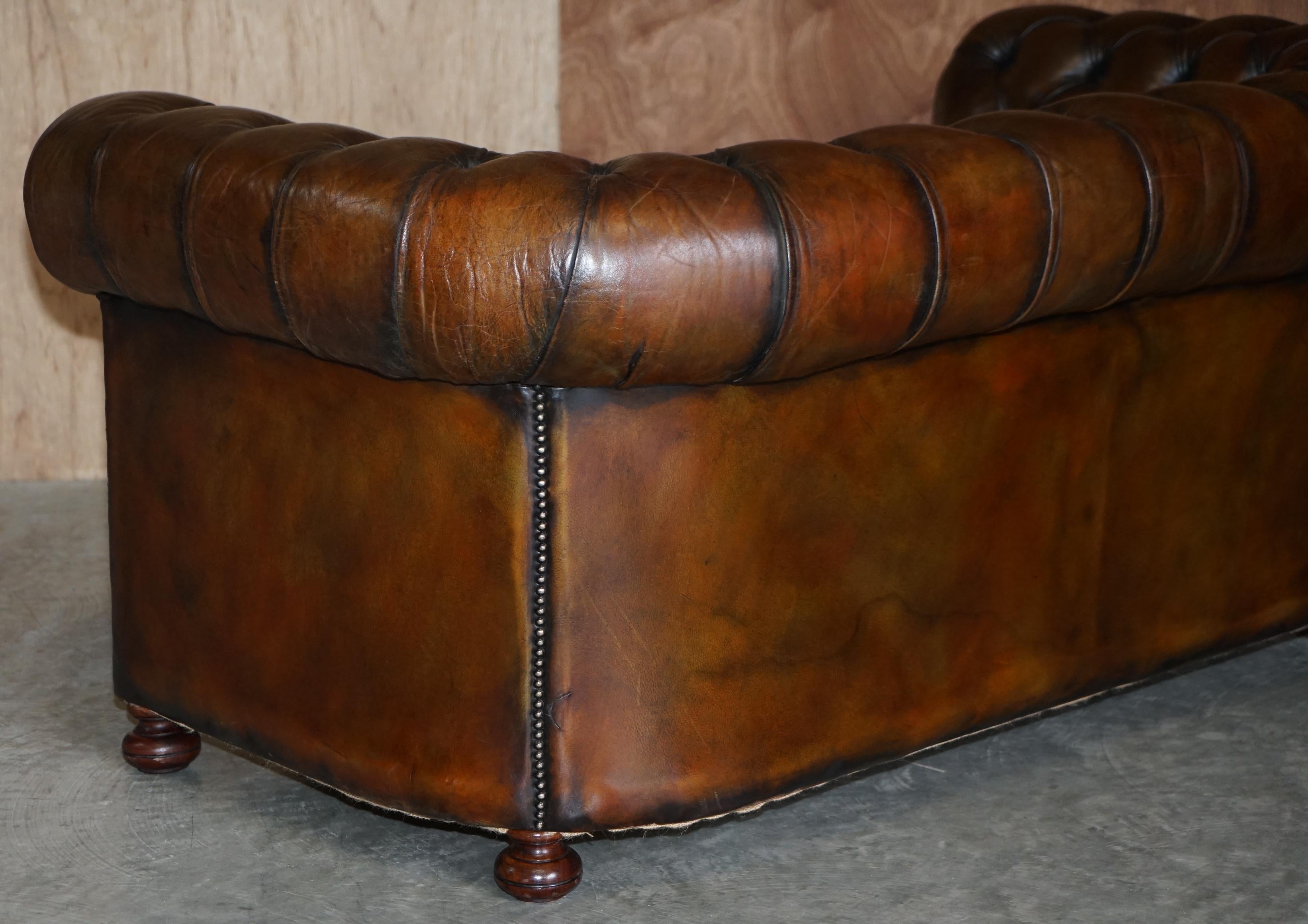 Stunning Antique Fully Restored Cigar Brown Leather Chesterfield Sofa Walnut For Sale 9