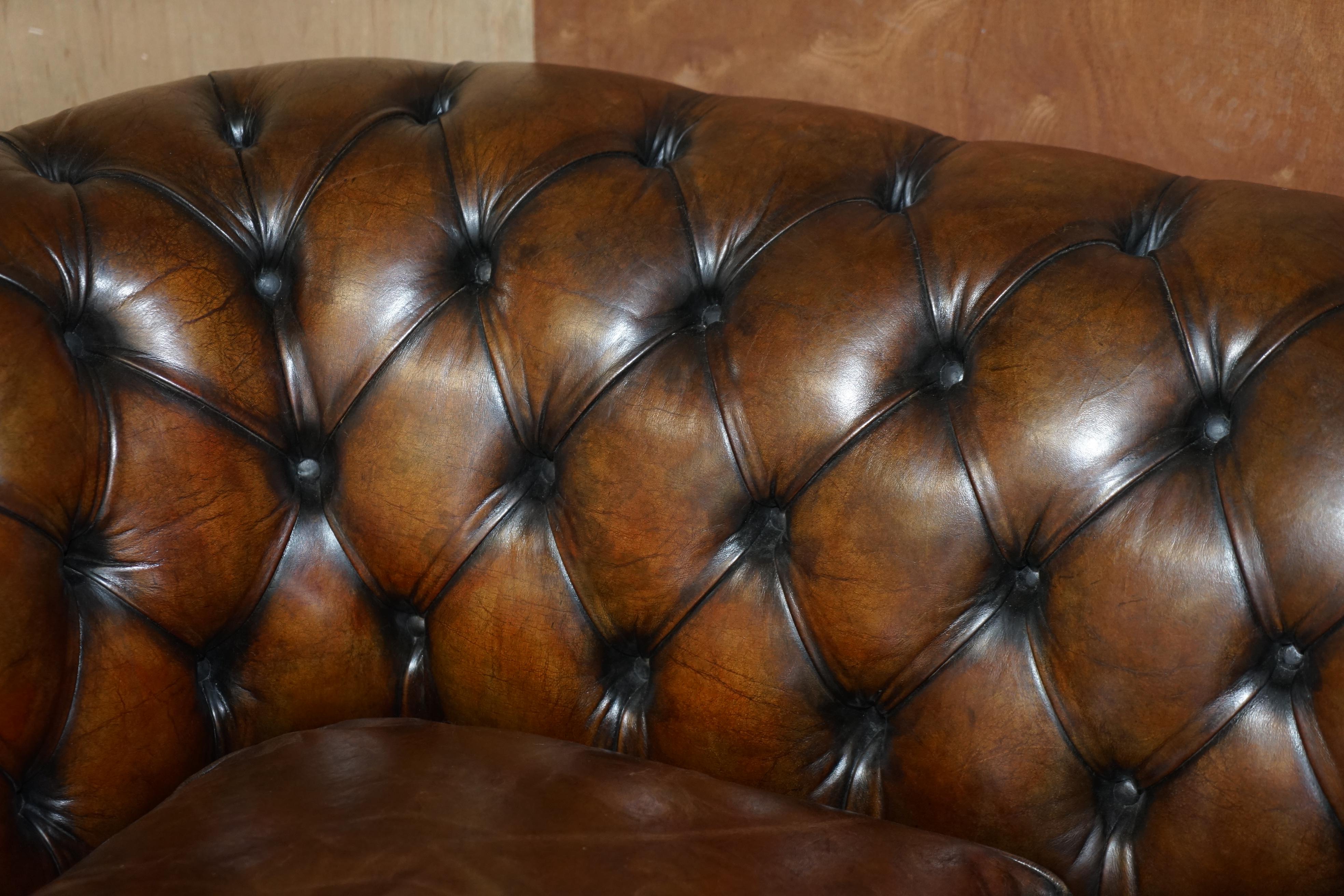 English Stunning Antique Fully Restored Cigar Brown Leather Chesterfield Sofa Walnut For Sale