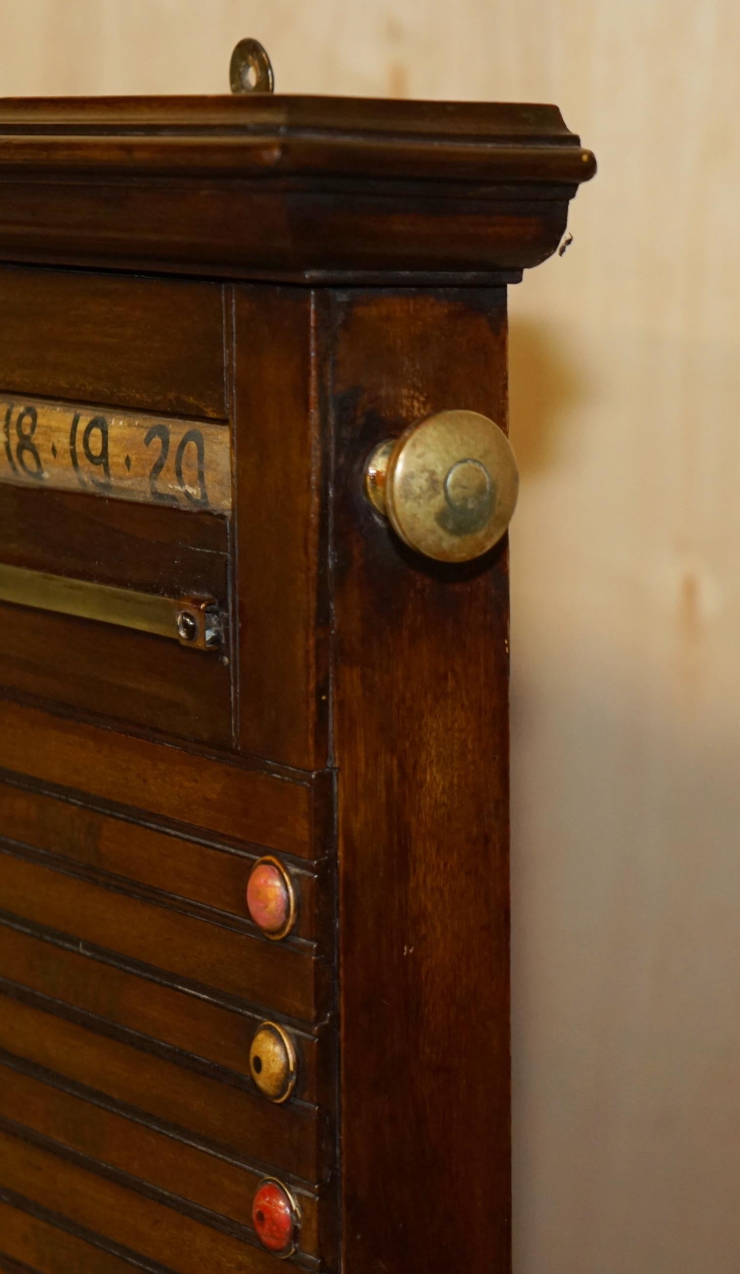 impresionante tablero antiguo completamente restaurado de thos padmore & sons est 1830 en venta 9