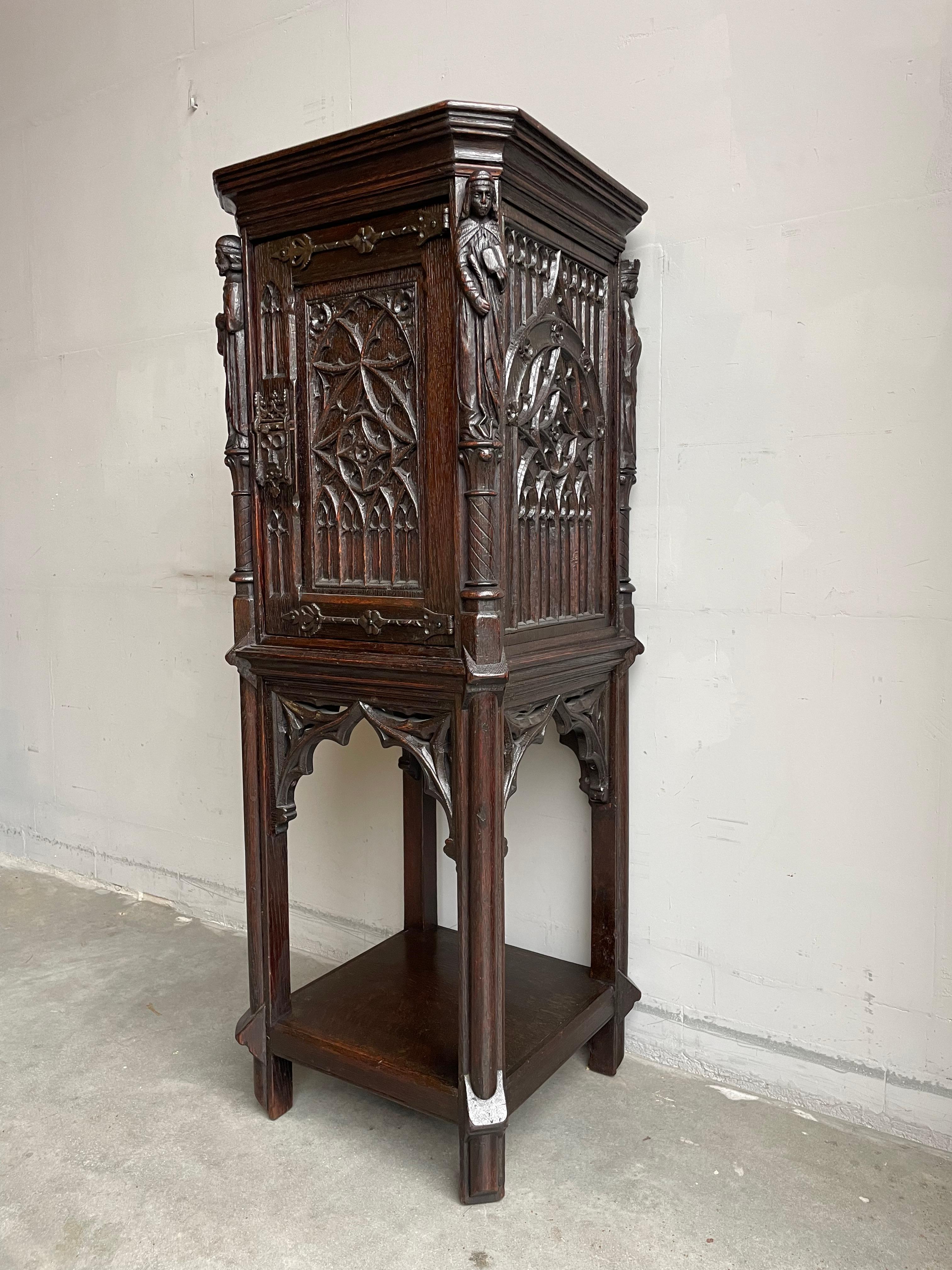 19th Century Stunning Antique Gothic Style Dark Oak Cabinet w. Handcarved Medieval Sculptures For Sale