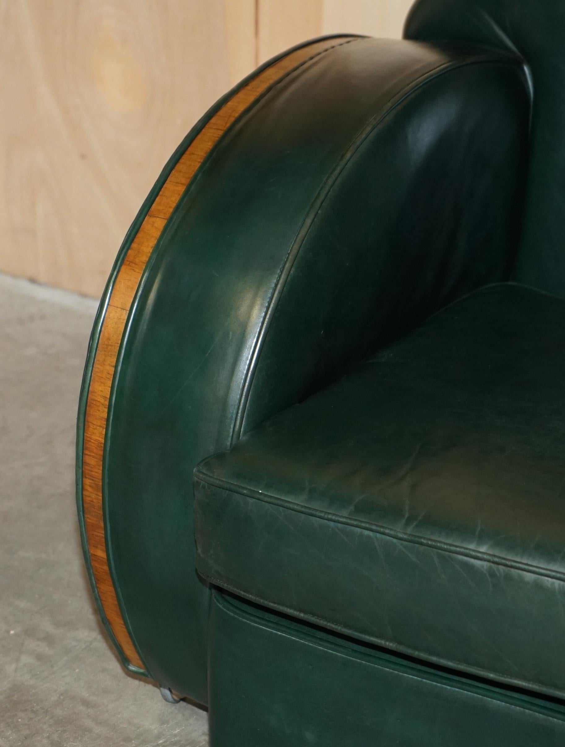 STUNNING ANTiQUE GREEN LEATHER ART DECO SOFA & ARMCHAIR THREE PIECE SUITE For Sale 5