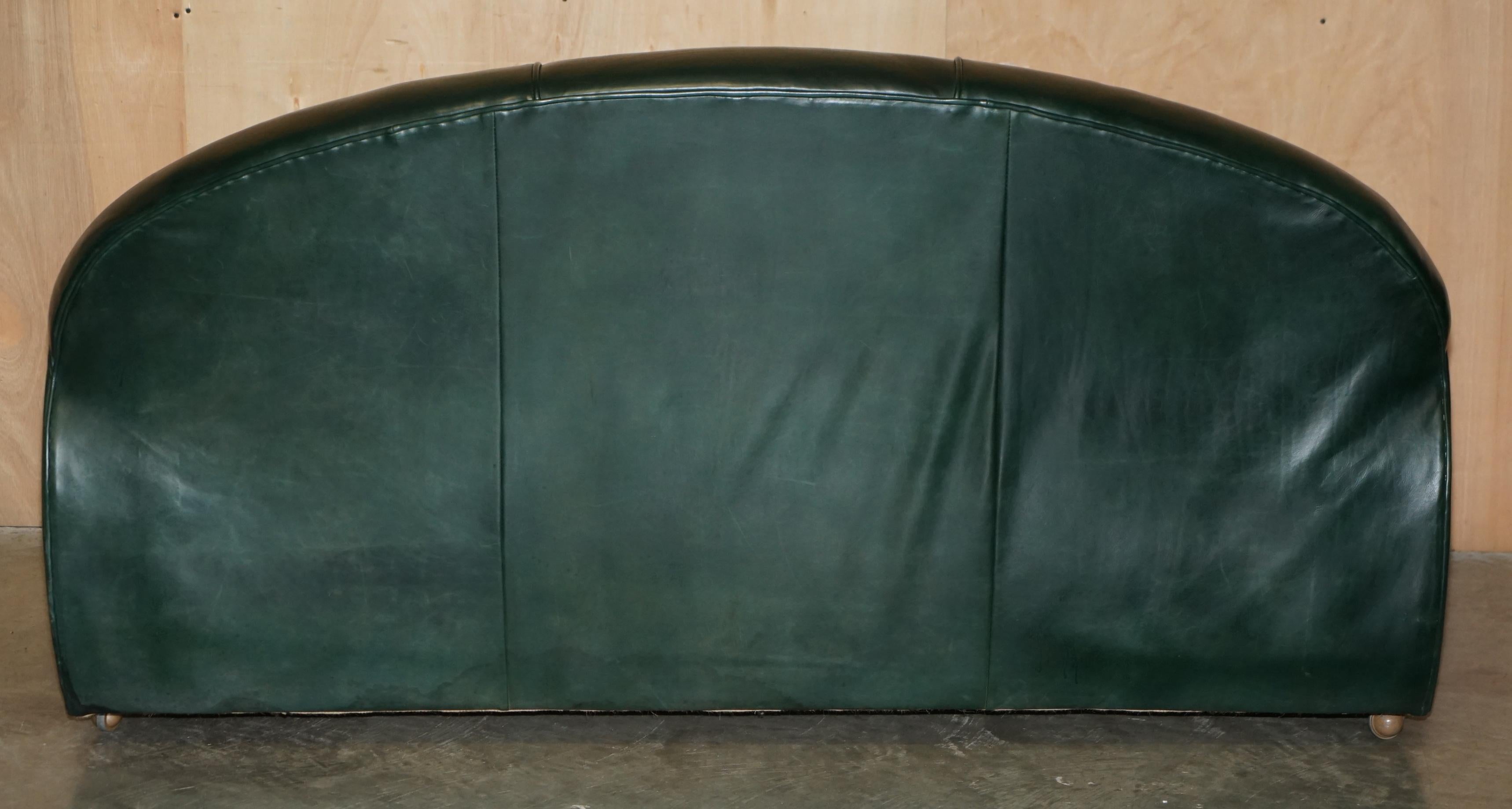 STUNNING ANTiQUE GREEN LEATHER ART DECO SOFA & ARMCHAIR THREE PIECE SUITE For Sale 12