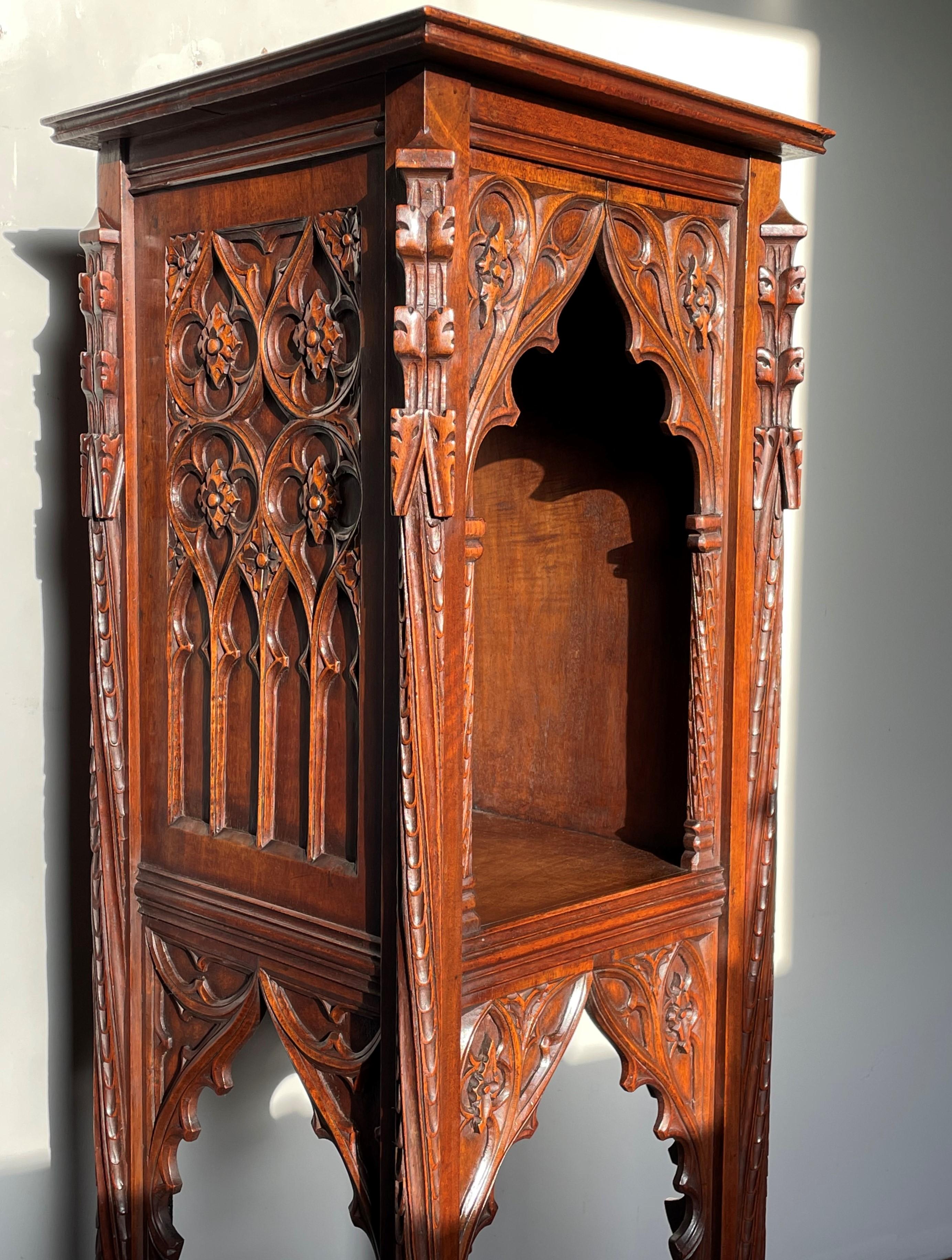 Stunning Antique Hand Carved Gothic Revival Nutwood Pedestal Sculpture Stand For Sale 4