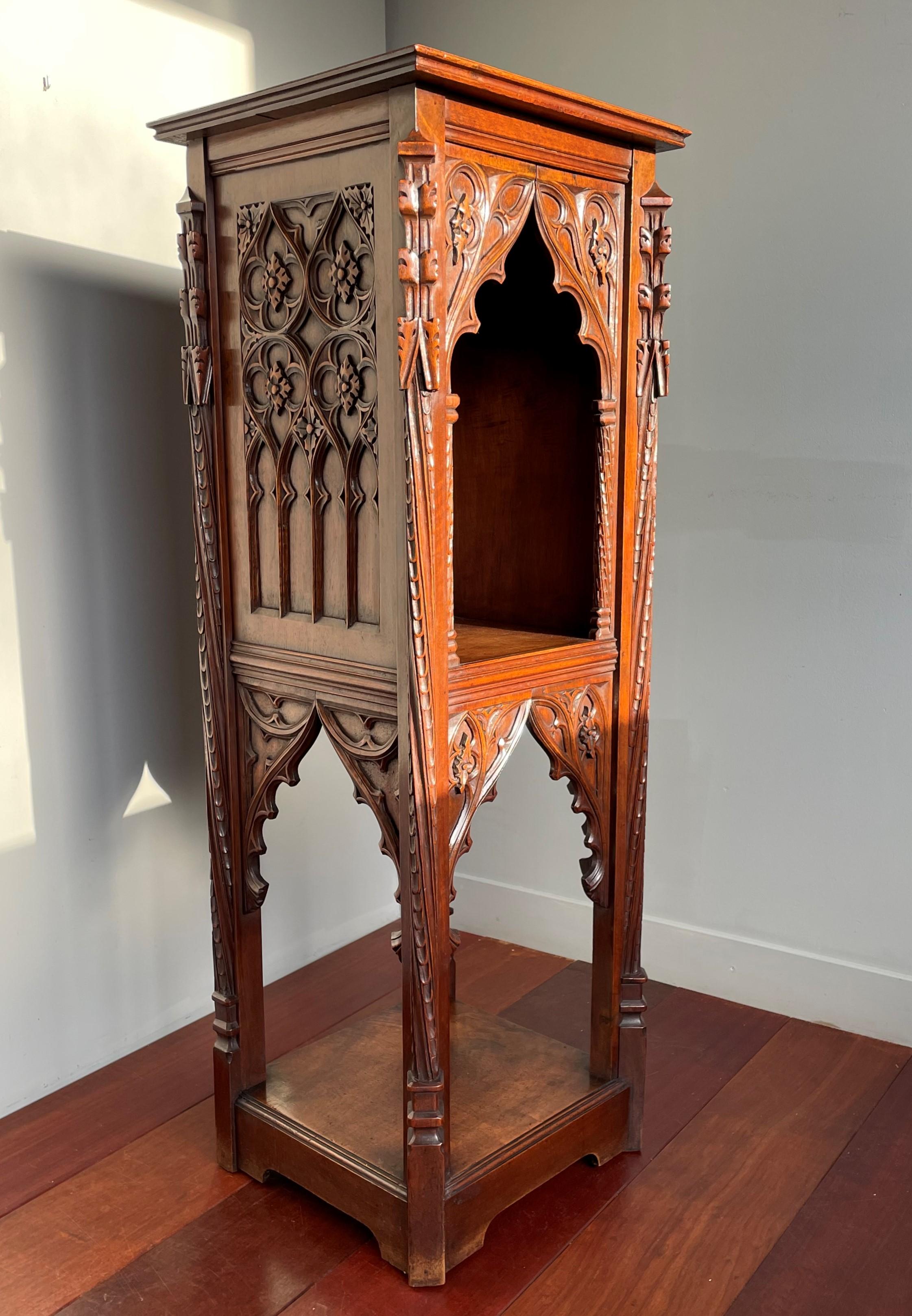 Stunning Antique Hand Carved Gothic Revival Nutwood Pedestal Sculpture Stand For Sale 1