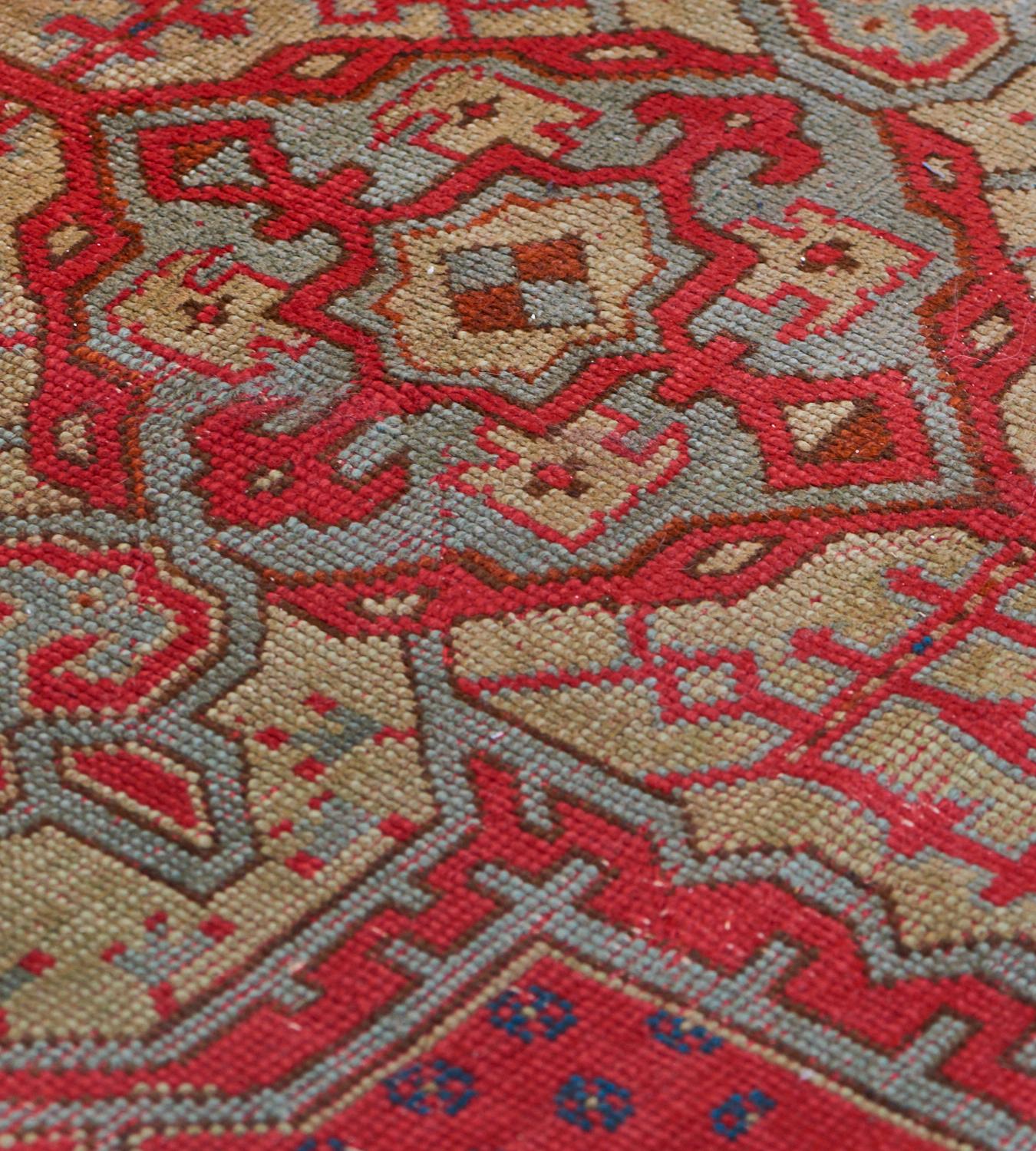 Turc Superbe tapis d'Oushak ancien en laine tissé à la main en vente