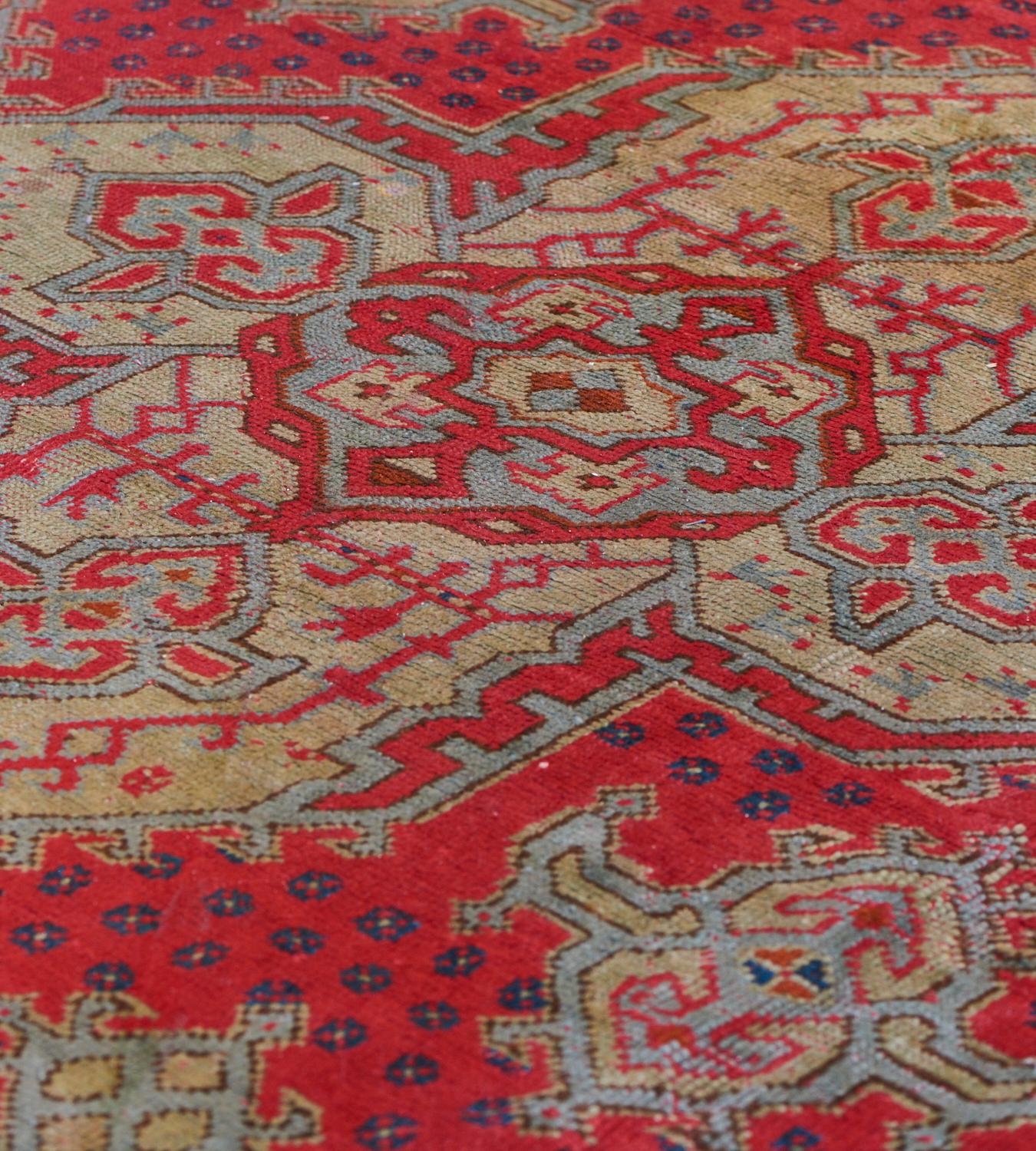 Stunning Antique Handwoven Wool Oushak Rug In Good Condition For Sale In West Hollywood, CA