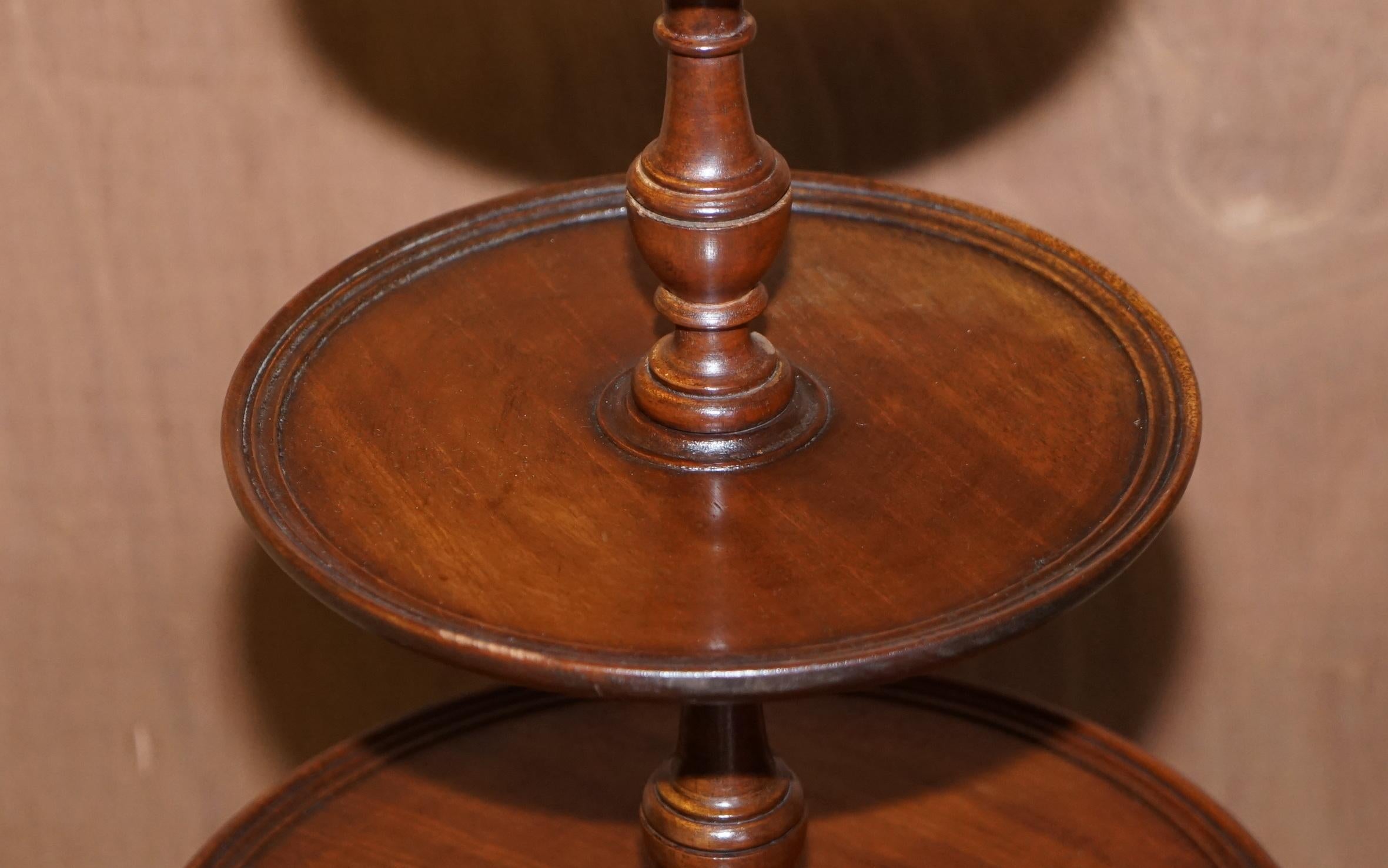 Hand-Crafted Stunning Antique Hardwood Three Tiered Whatnot Side End Lamp Wine Table For Sale