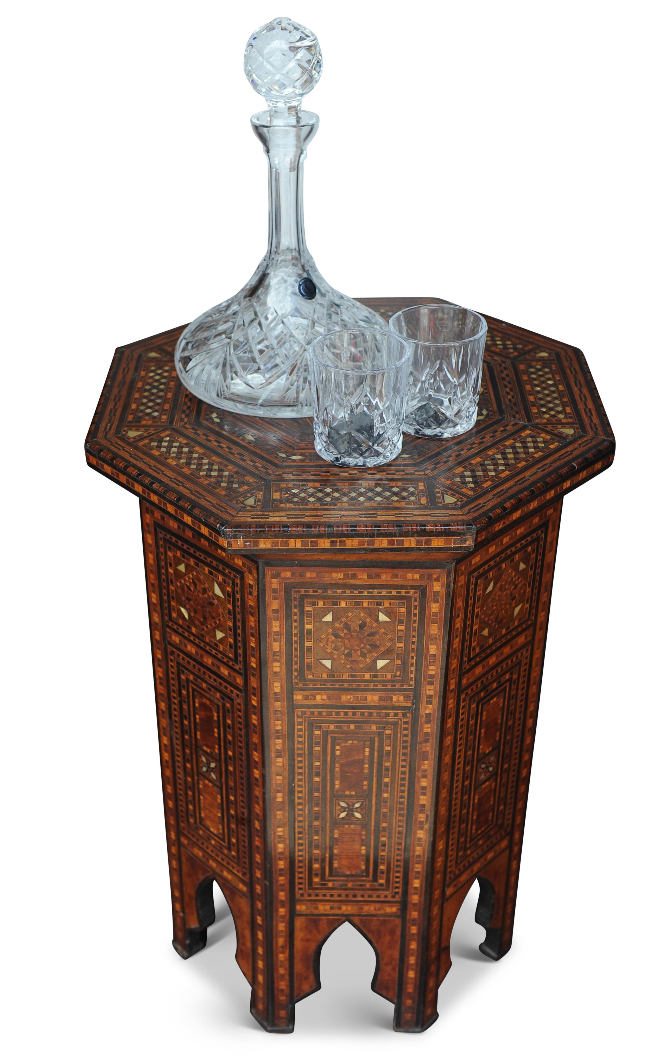 Stunning Antique Middle Eastern Octagonal Parquetry Table With Repetitive Inlay In Good Condition In Reading, Berkshire