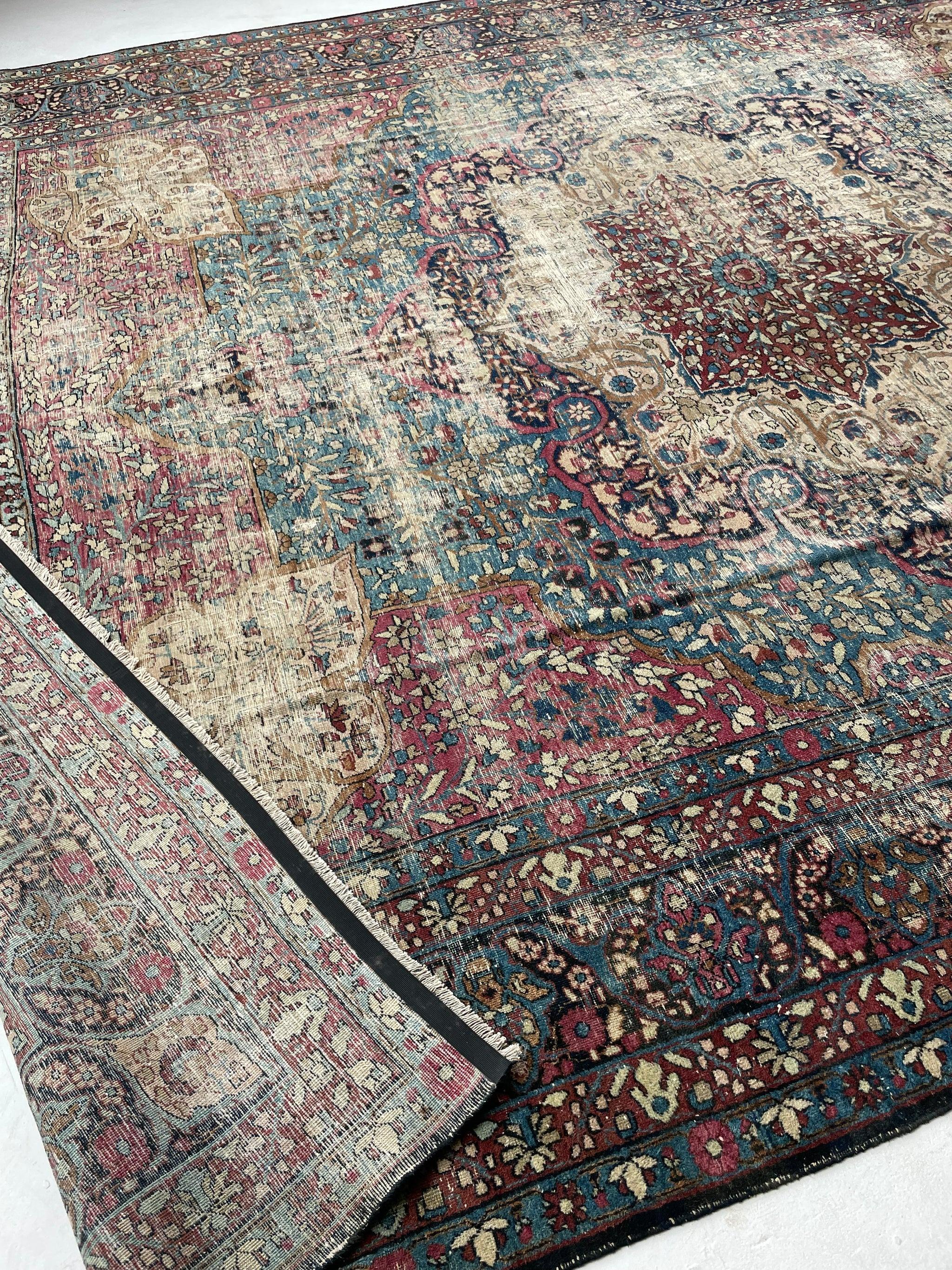 Superbe tapis persan ancien Kermanshah-Lavar de couleur unique, datant d'environ 1920 en vente 6