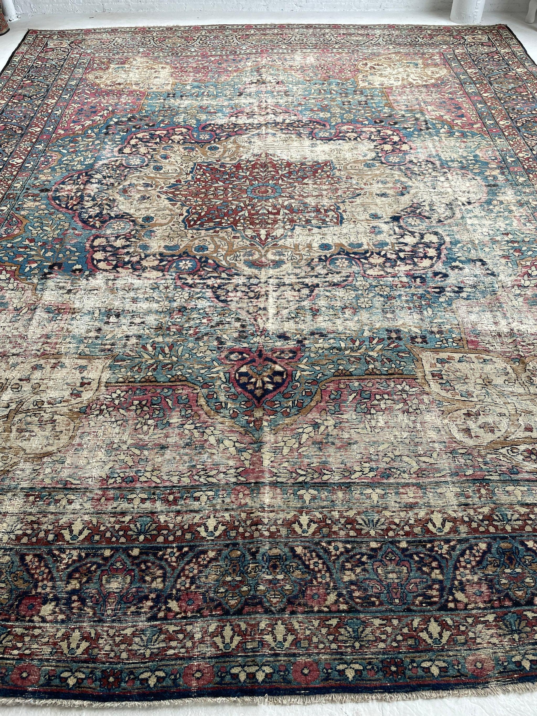 Superbe tapis persan ancien Kermanshah-Lavar de couleur unique, datant d'environ 1920 en vente 12