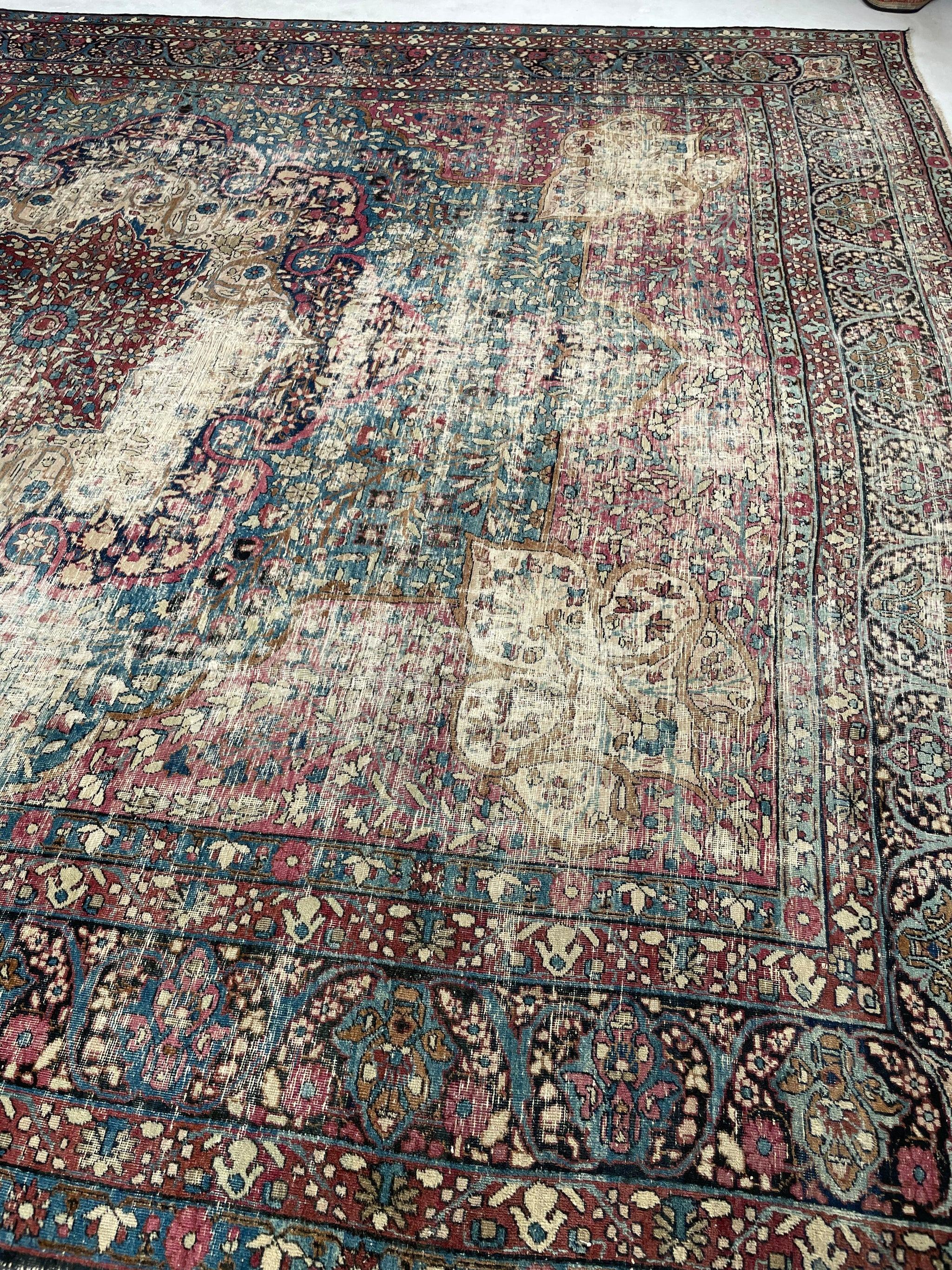 Superbe tapis persan ancien Kermanshah-Lavar de couleur unique, datant d'environ 1920 en vente 1