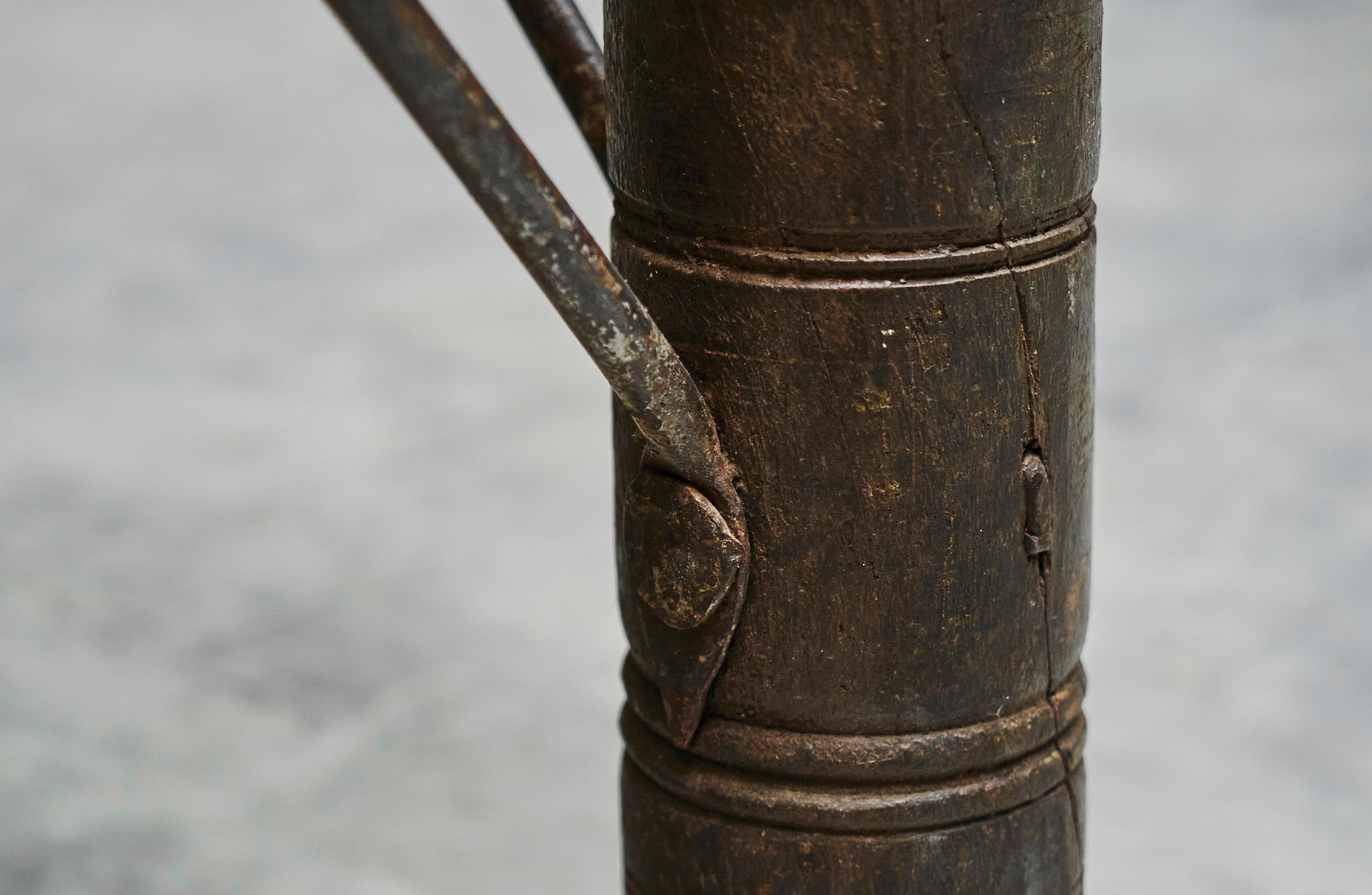 Superbe table de salle à manger ancienne à porte de cour Rajasthan 19ème siècle en vente 4