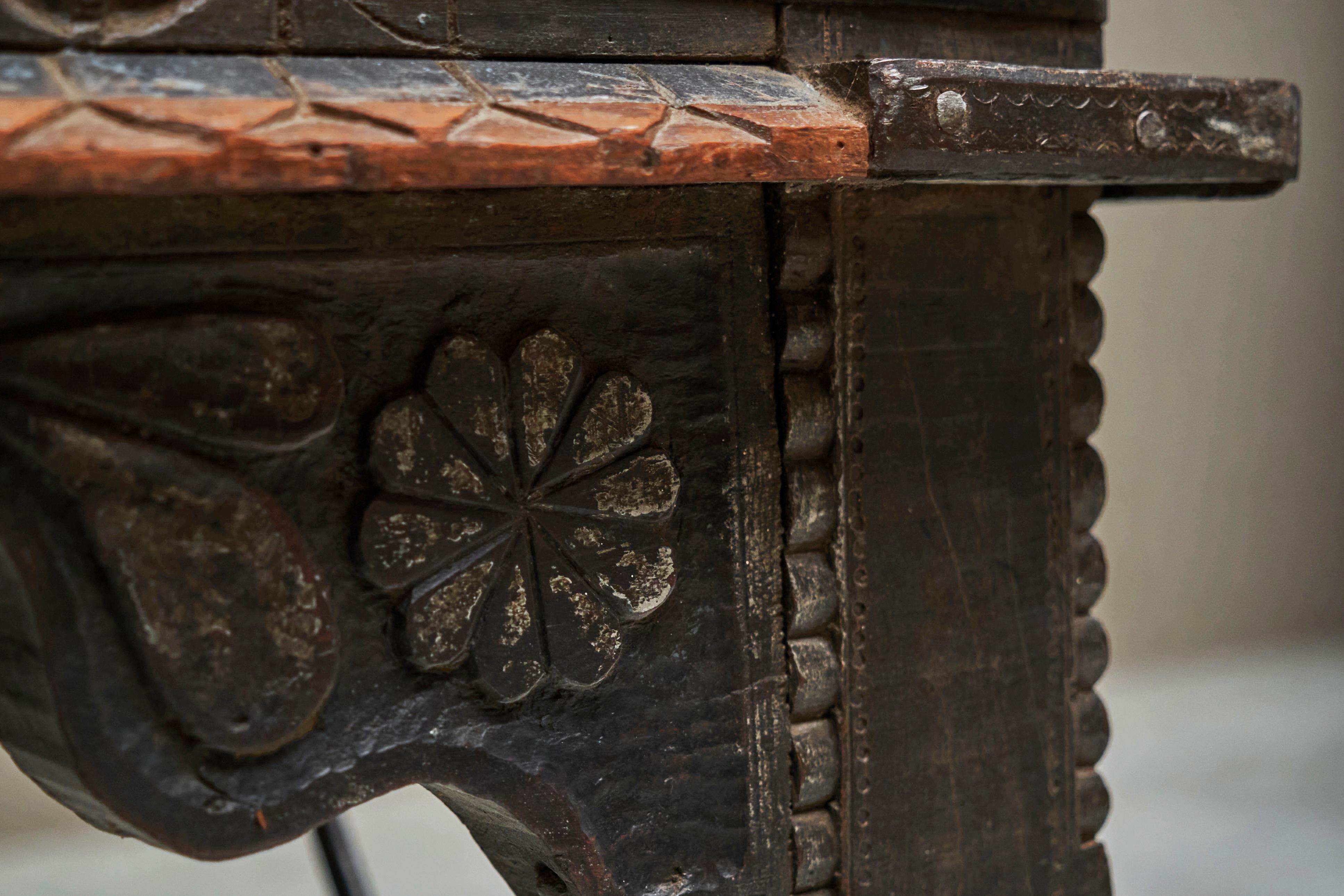 Superbe table de salle à manger ancienne à porte de cour Rajasthan 19ème siècle en vente 6