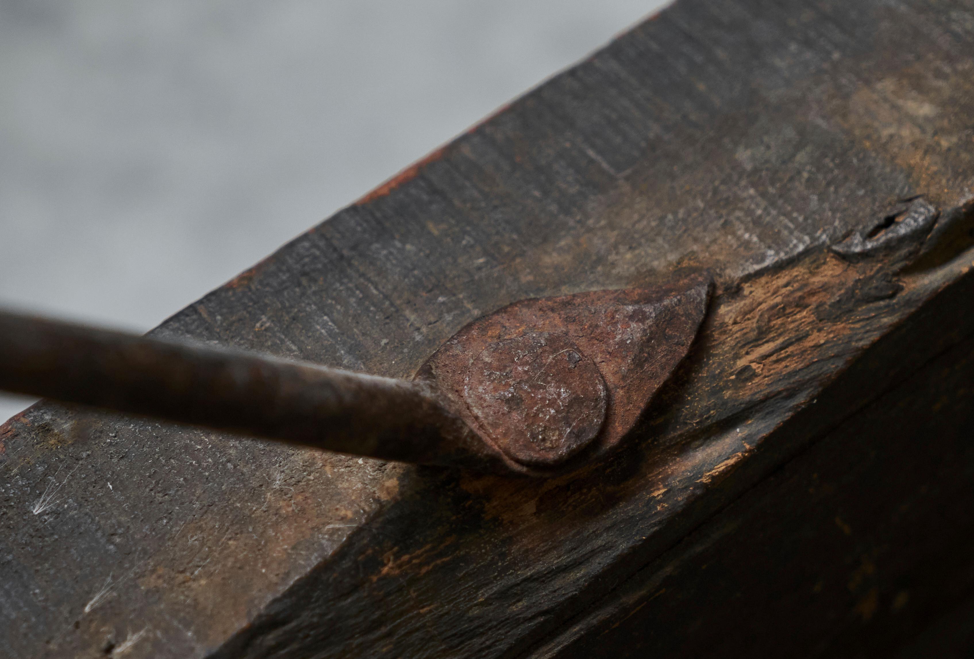 Superbe table de salle à manger ancienne à porte de cour Rajasthan 19ème siècle en vente 10