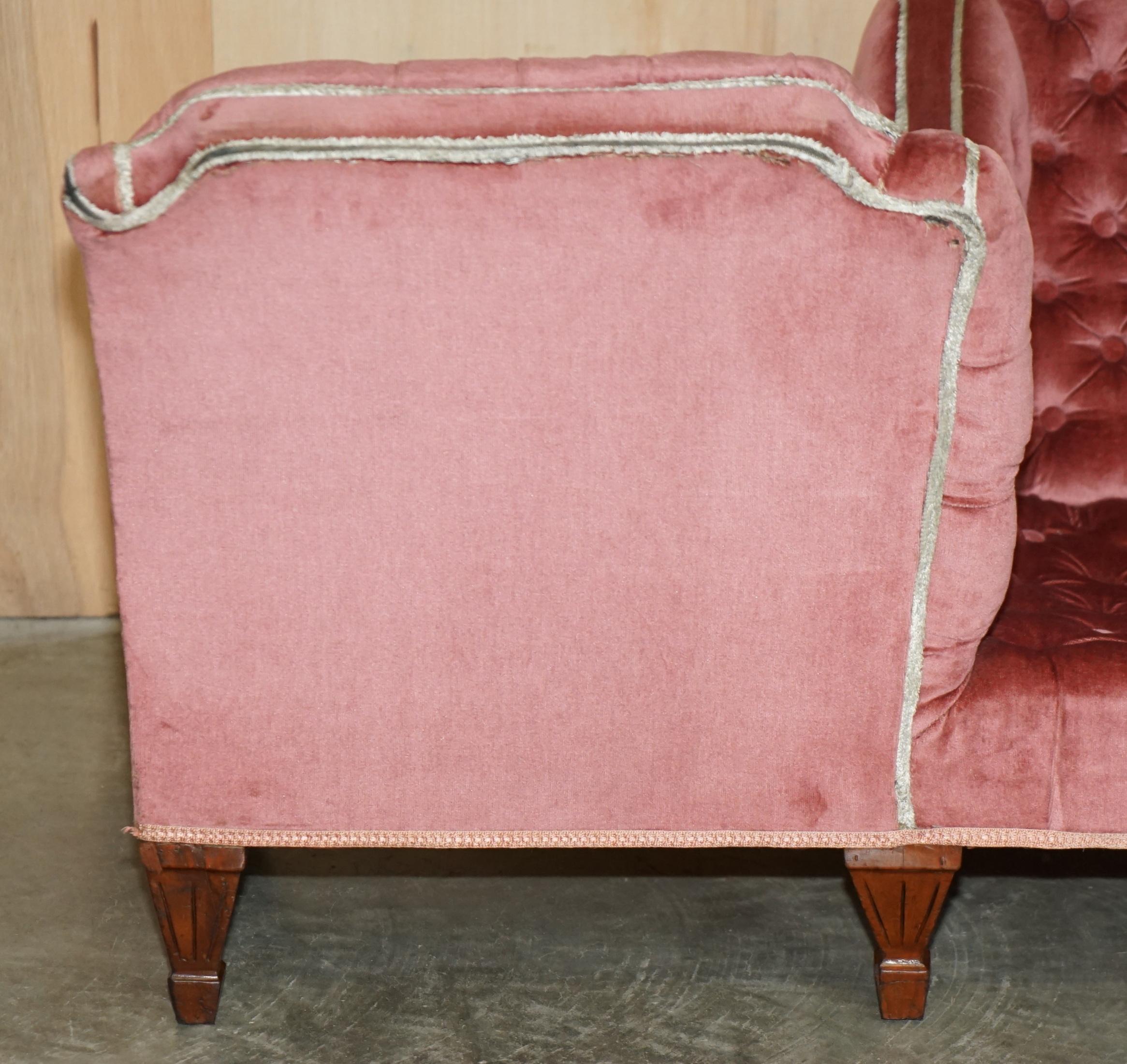 STUNNING ANTiQUE REGENCY CHESTERFIELD TUFTED „TETE A TETE“ CONVERSATION SOFA im Angebot 2
