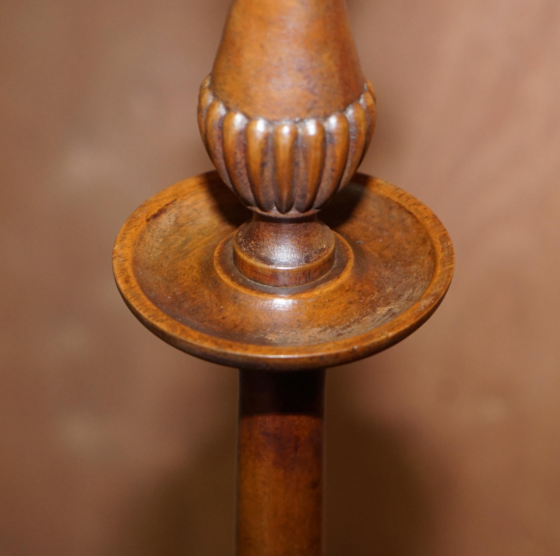 Stunning Antique Scottish Oak Floor Standing Lamp with Bobbin Turned Detailing 1