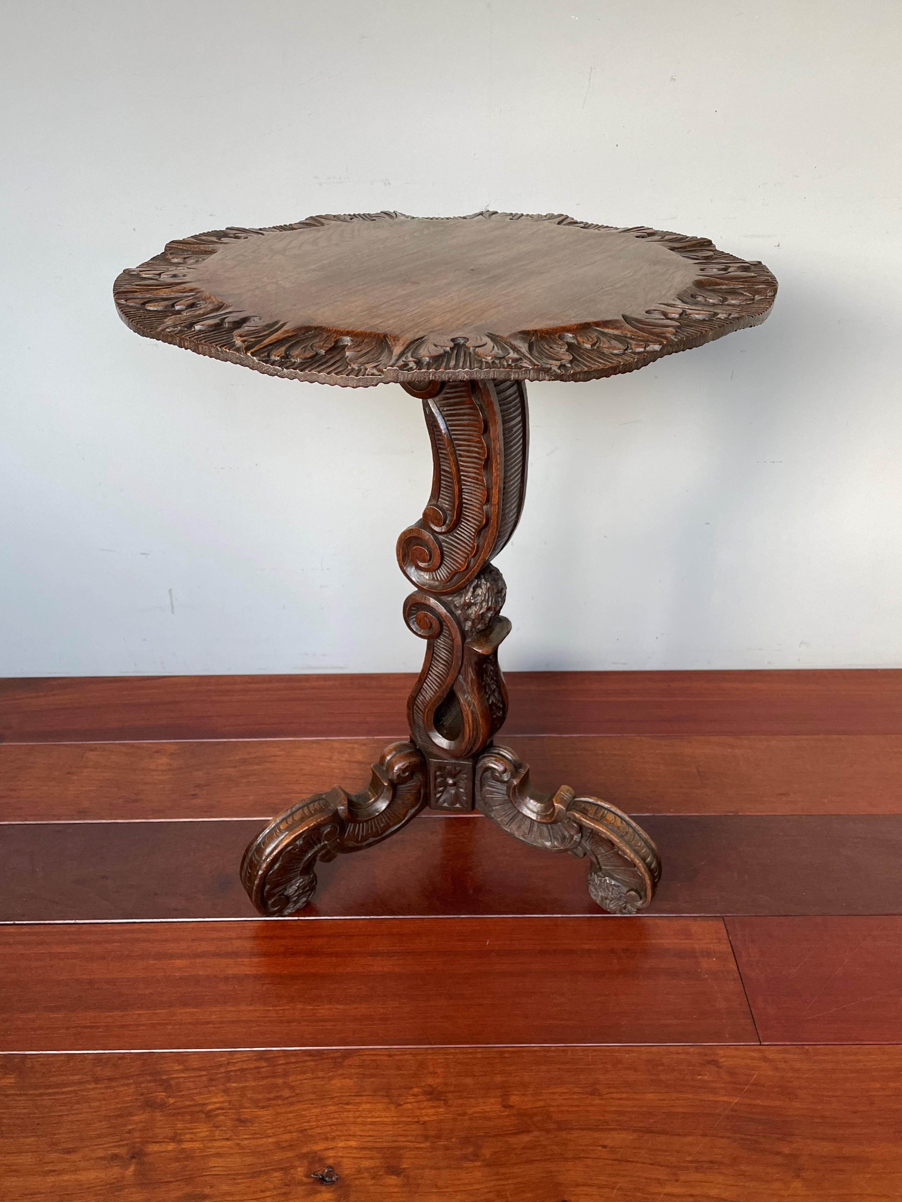 Remarkable workmanship and excellent condition table from ca. 1850

The Rococo Style derives its name from the French word 'rocaille' which is an assymetrical shell motif that was often used in 18th century Baroque. If you look at the striking stem