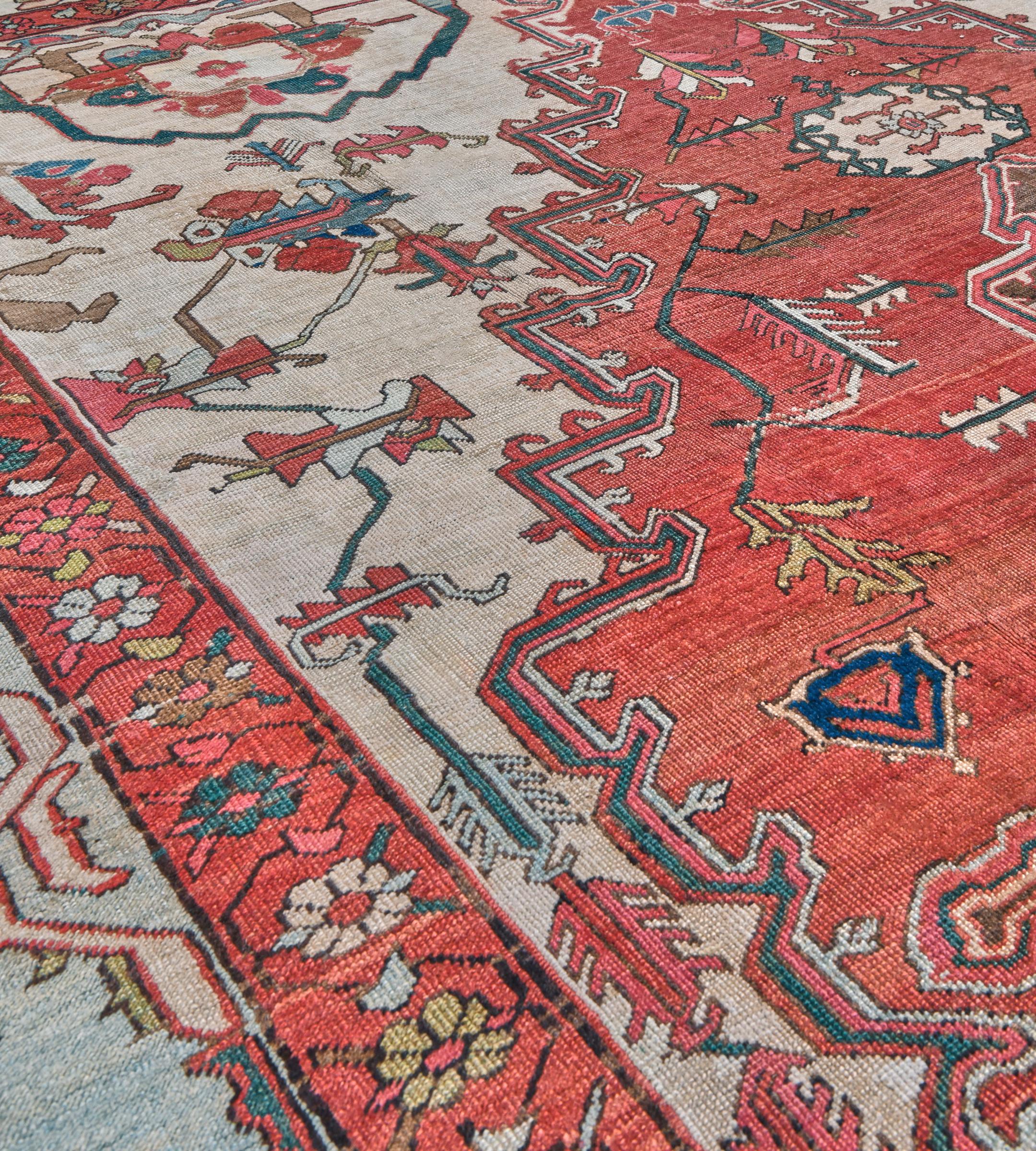 Stunning Antique Traditional Hand-Woven Persian Serapi For Sale 4