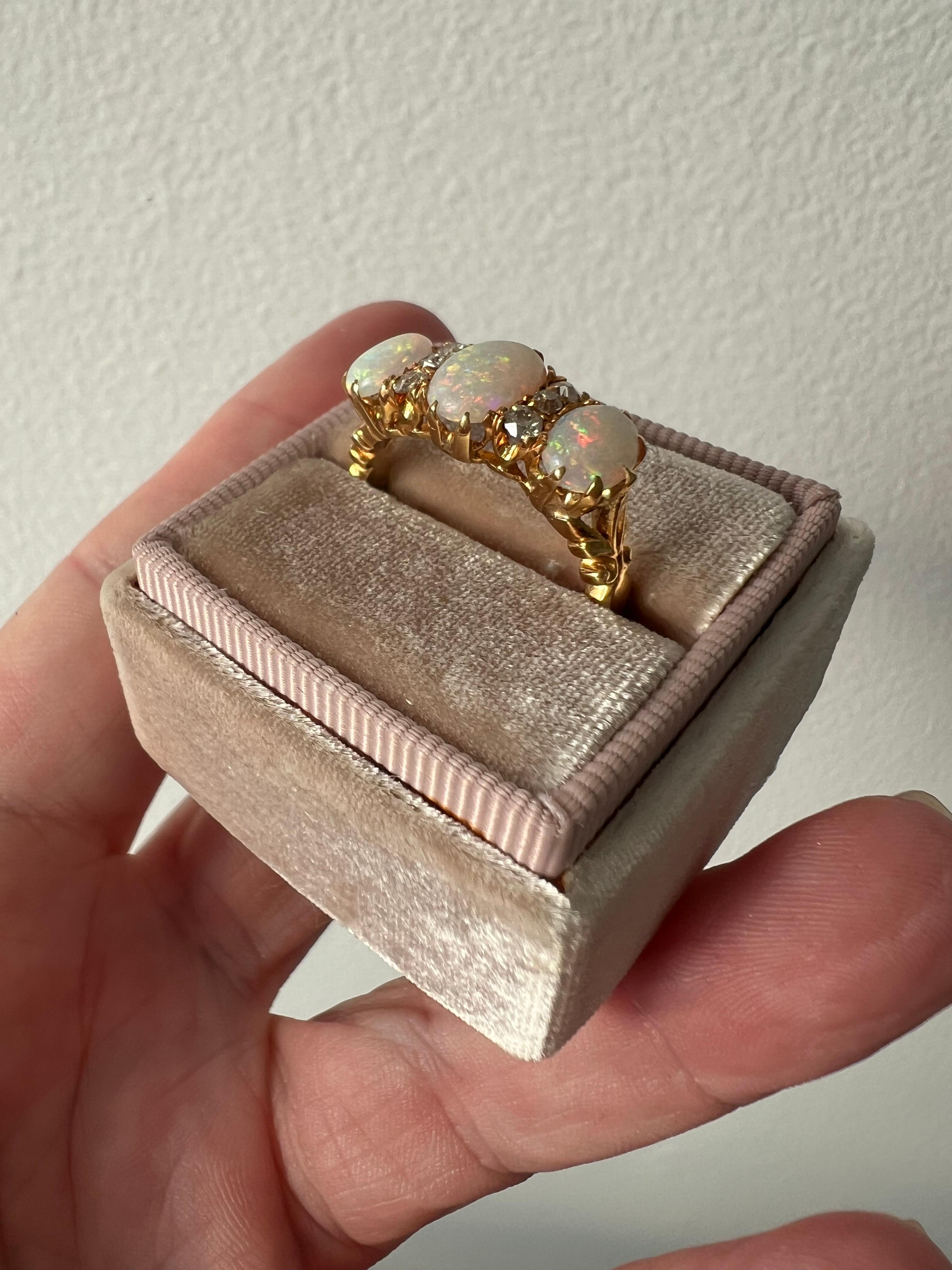 Stunning Antique Victorian 18K Yellow Gold Opal and Diamond Wedding Band Ring. 2