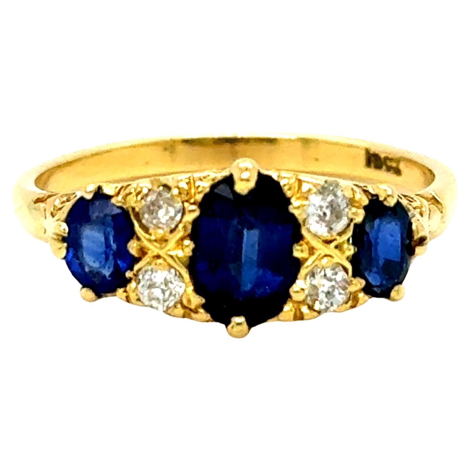 Superbe bague de mariage victorienne ancienne en or jaune 18 carats avec saphir et diamant. en vente