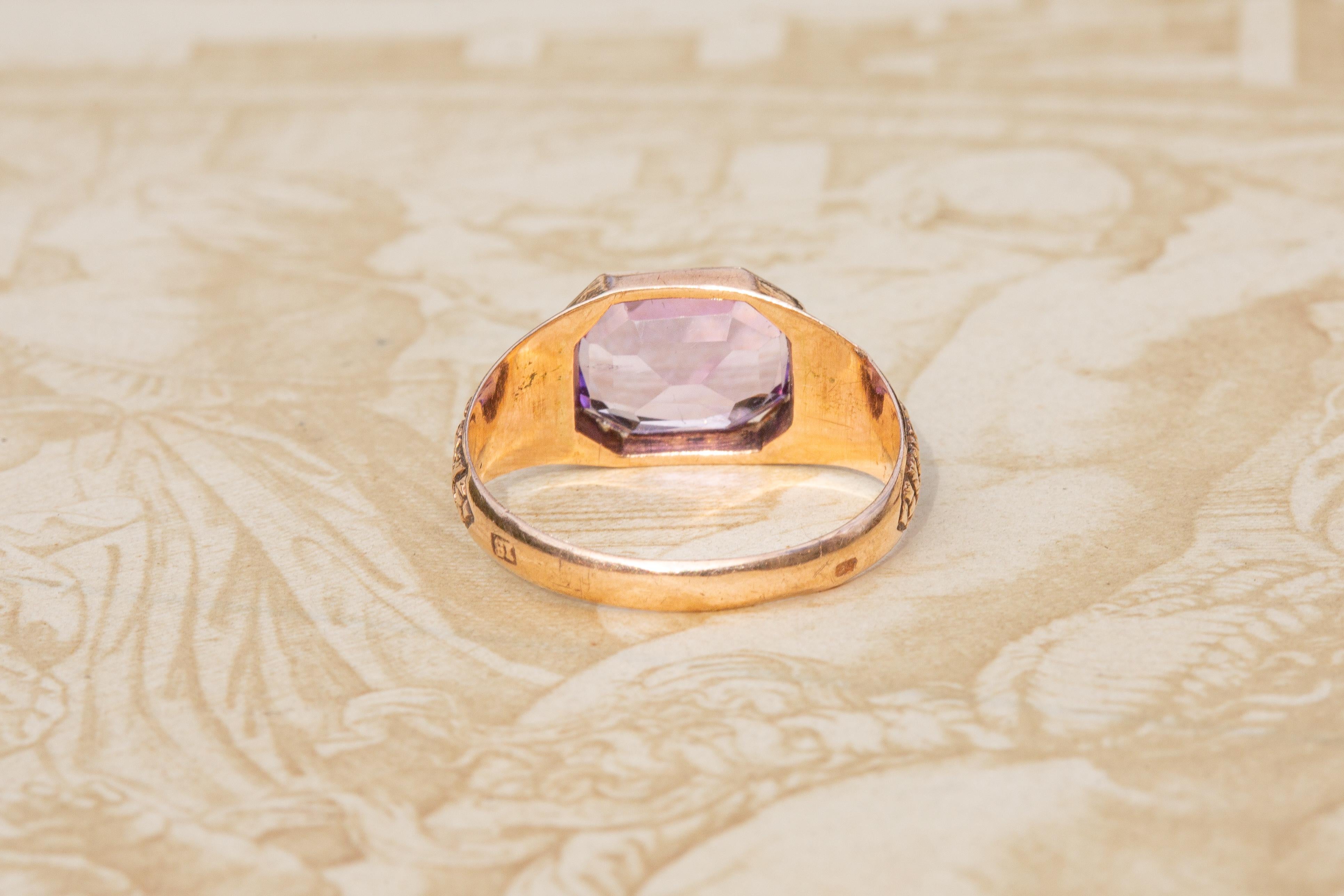 Stunning Antique Victorian 19th Century 14k Gold and Amethyst Ring In Excellent Condition In London, GB
