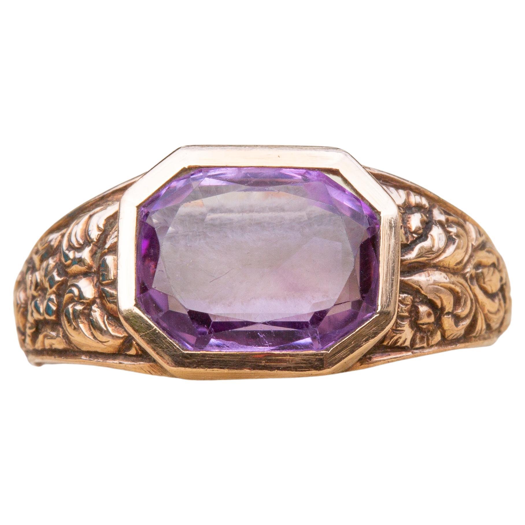 Stunning Antique Victorian 19th Century 14k Gold and Amethyst Ring