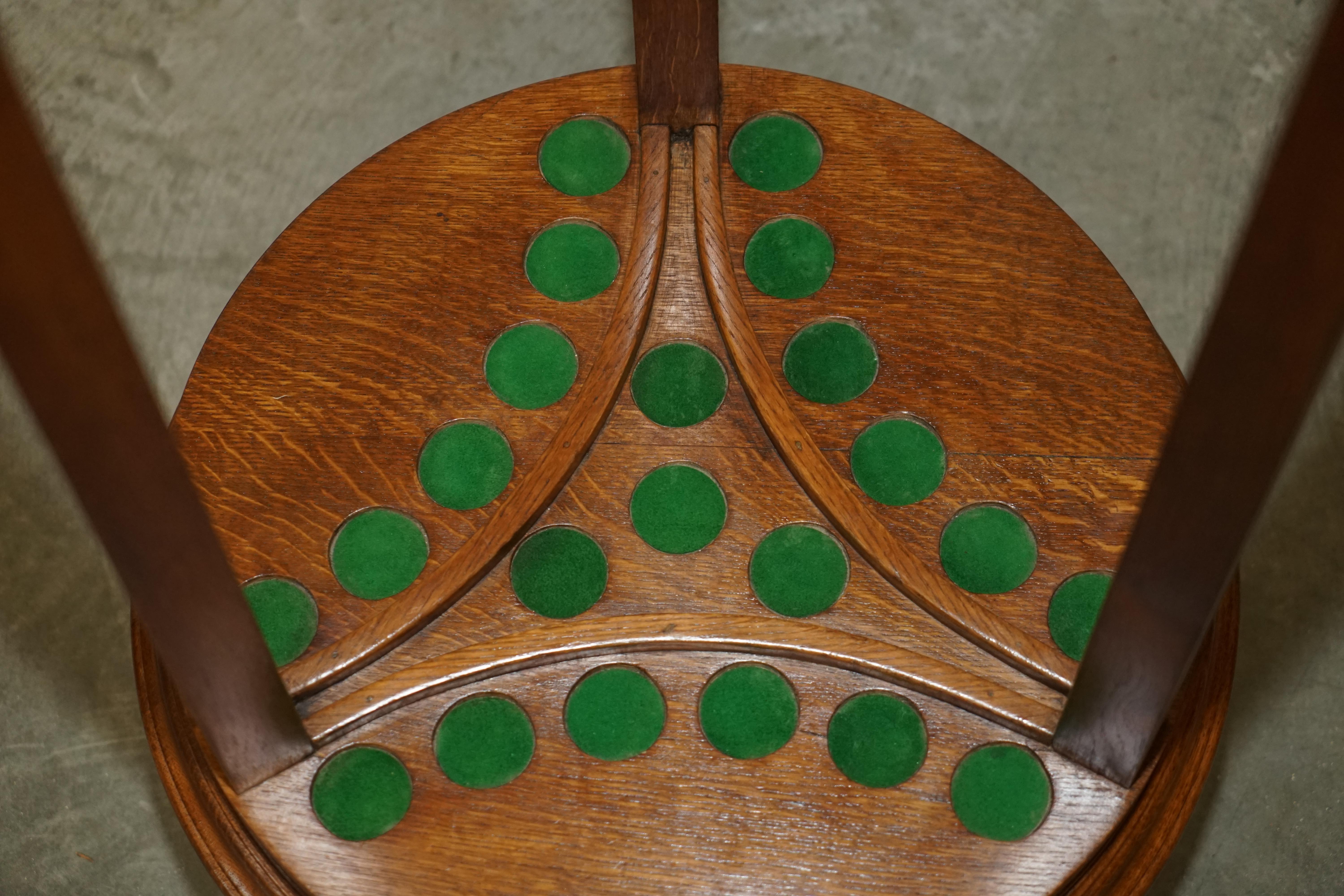 Stunning Antique Victorian Hand Carved Oak Revolving Snooker Pool Cue Rack For Sale 2