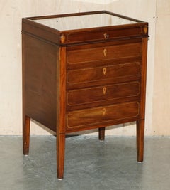 STUNNING ANTiQUE VICTORIAN SHERATON WALNUT DRAWERS WITH NAPOLEONIC BLUE DISPLAY