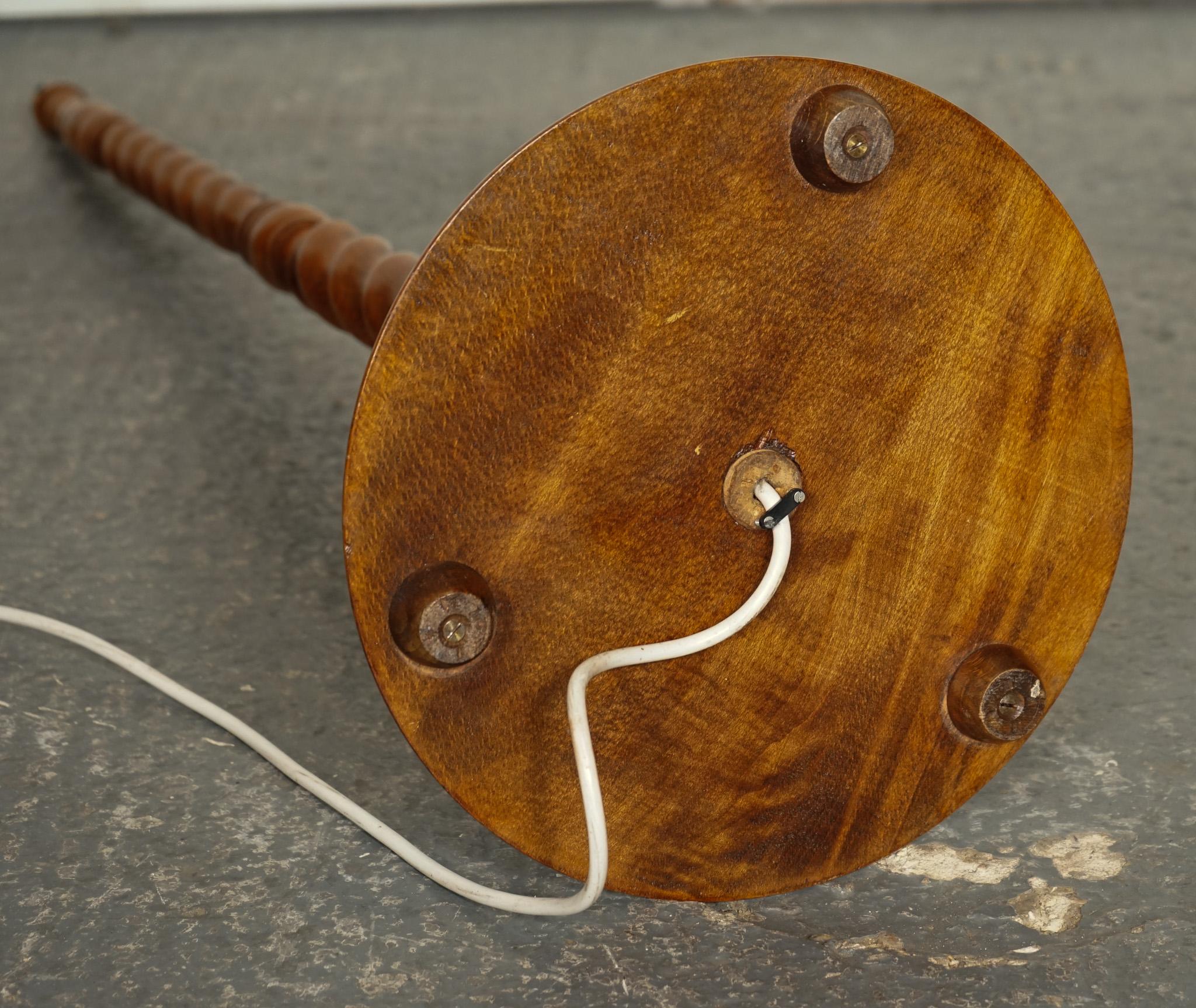 STUNNING ANTIQUE  WALNUT BARLEY TWiST FLOORLAMP 3