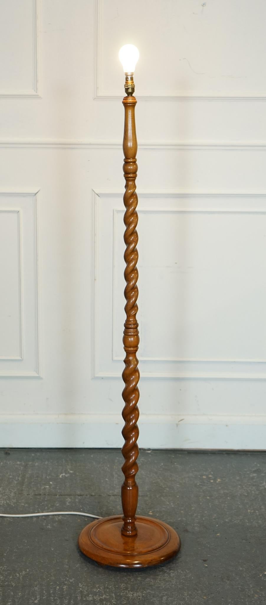 British STUNNING ANTIQUE  WALNUT BARLEY TWiST FLOORLAMP