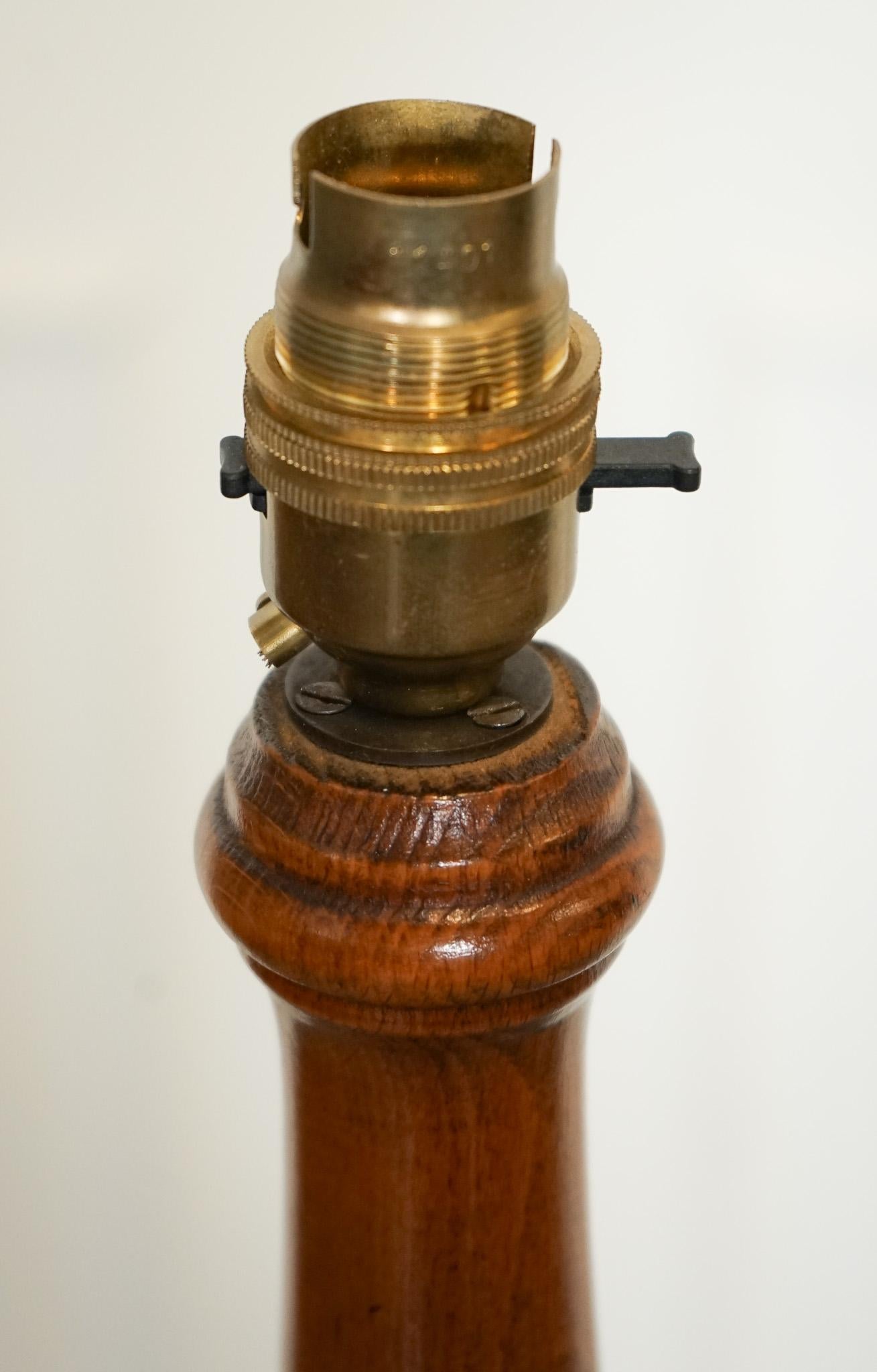 STUNNING ANTIQUE  WALNUT BARLEY TWiST FLOORLAMP 2