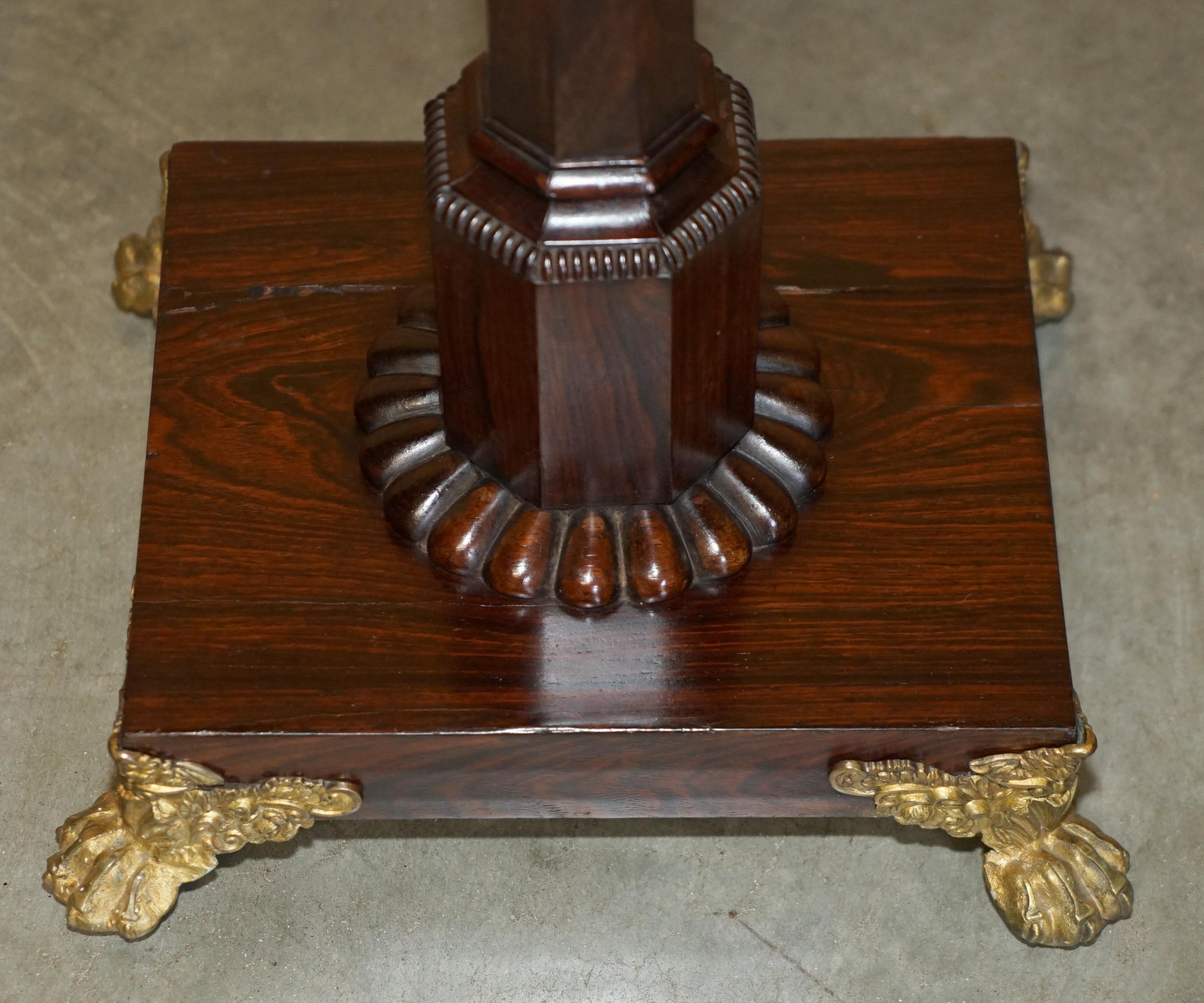 STUPENDO TAVOLO ANTICO IN LEGNO DURO DI WILLIAM IV 1830 CON PIEDI MONTATI IN ORMOLU in vendita 2