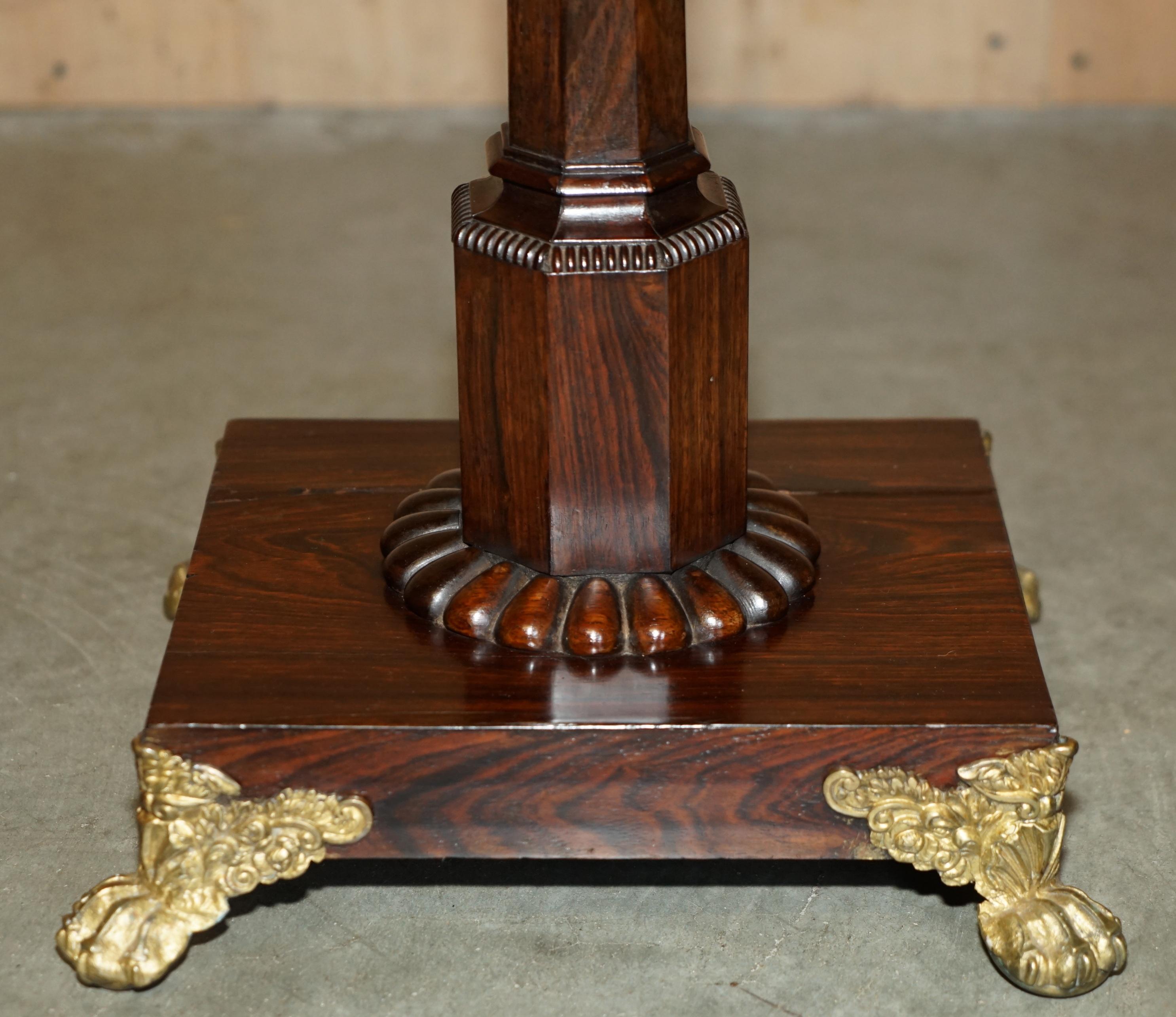 STUPENDO TAVOLO ANTICO IN LEGNO DURO DI WILLIAM IV 1830 CON PIEDI MONTATI IN ORMOLU in vendita 1