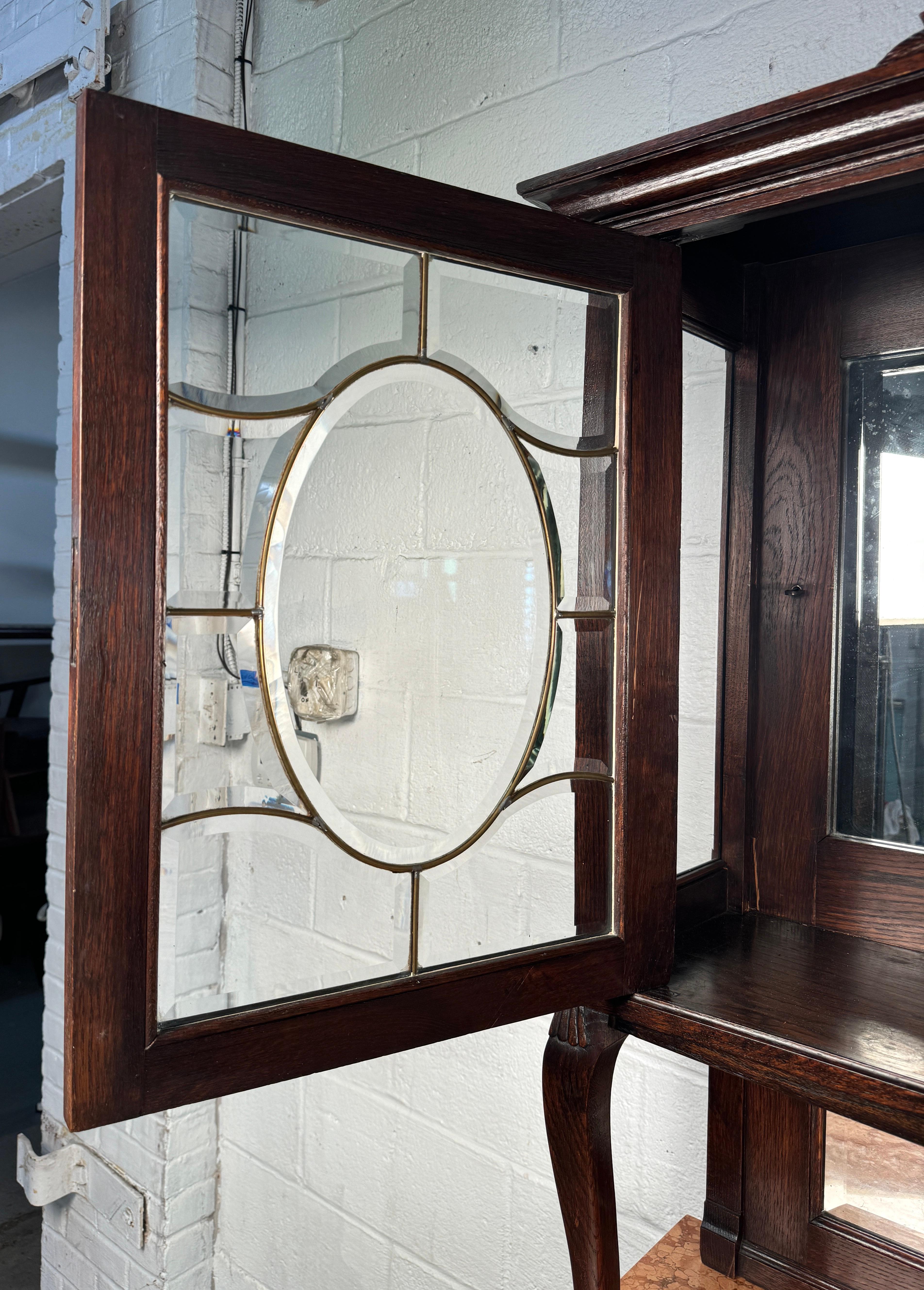 Superbe huche ancienne en bois et marbre en vente 9