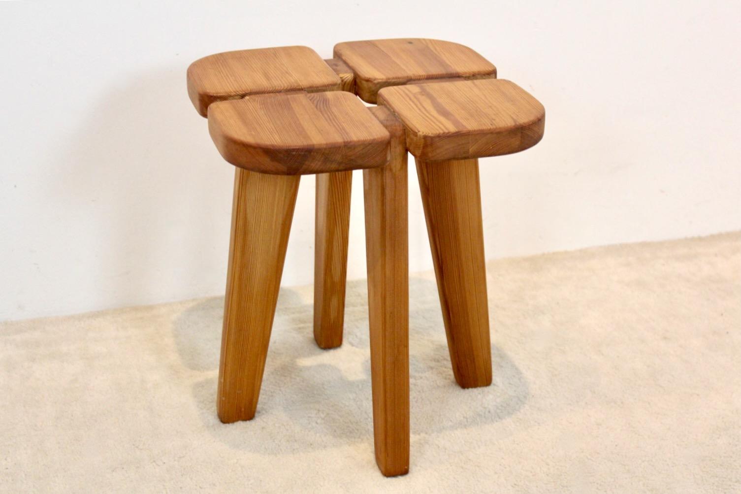 Stunning ‘Apila’ Stool designed by Rauni Peippo and manufactured by Stockmann Or In Good Condition For Sale In Voorburg, NL