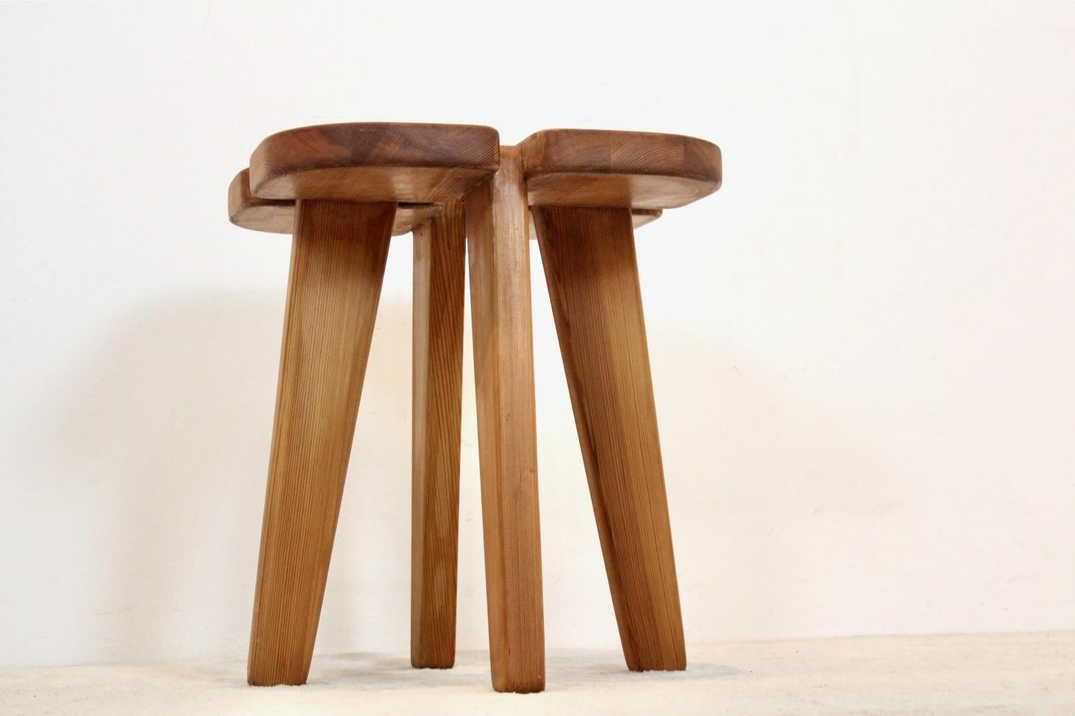 Stunning ‘Apila’ Stool designed by Rauni Peippo and manufactured by Stockmann Or For Sale 2