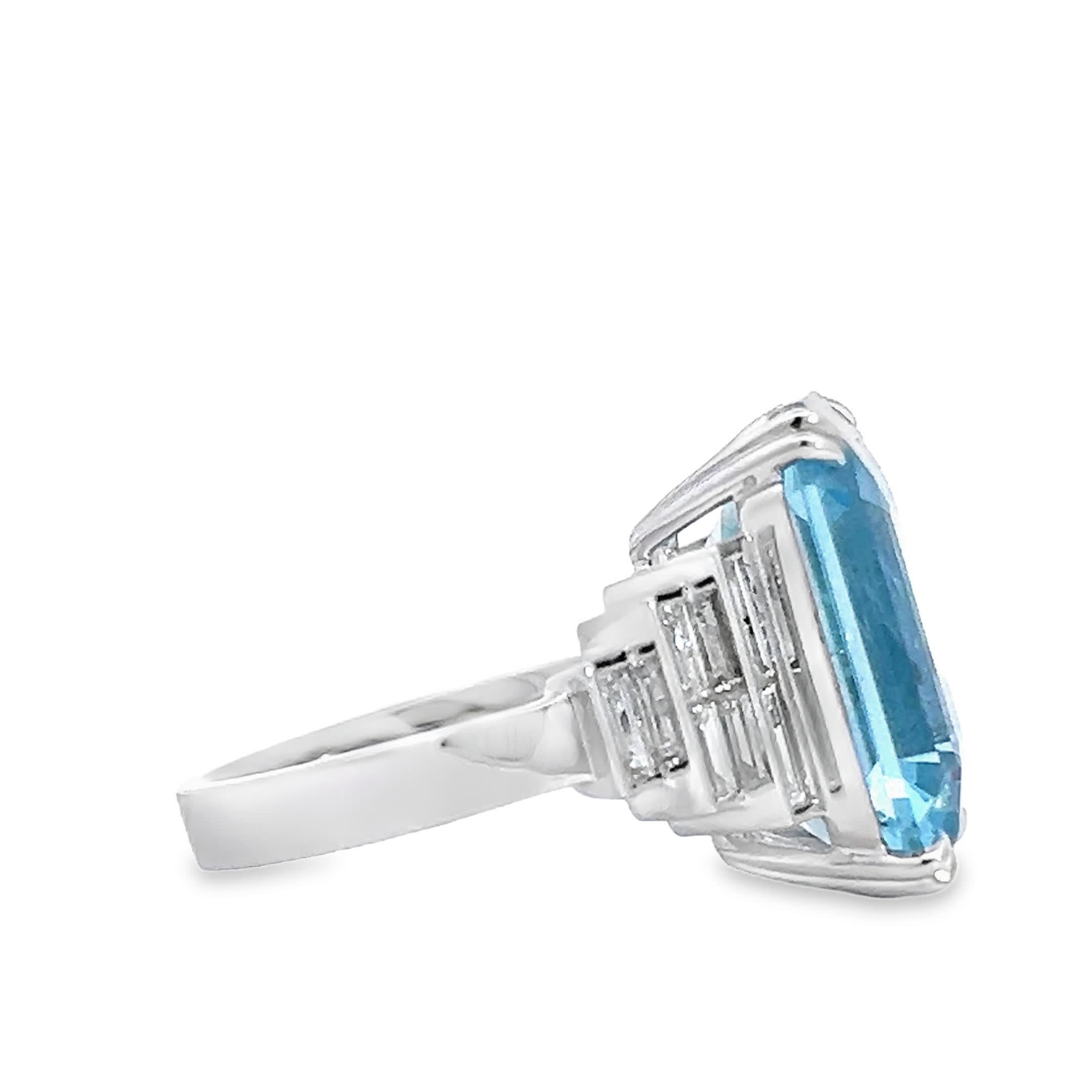 Women's Stunning Aquamarine Statement Ring For Sale