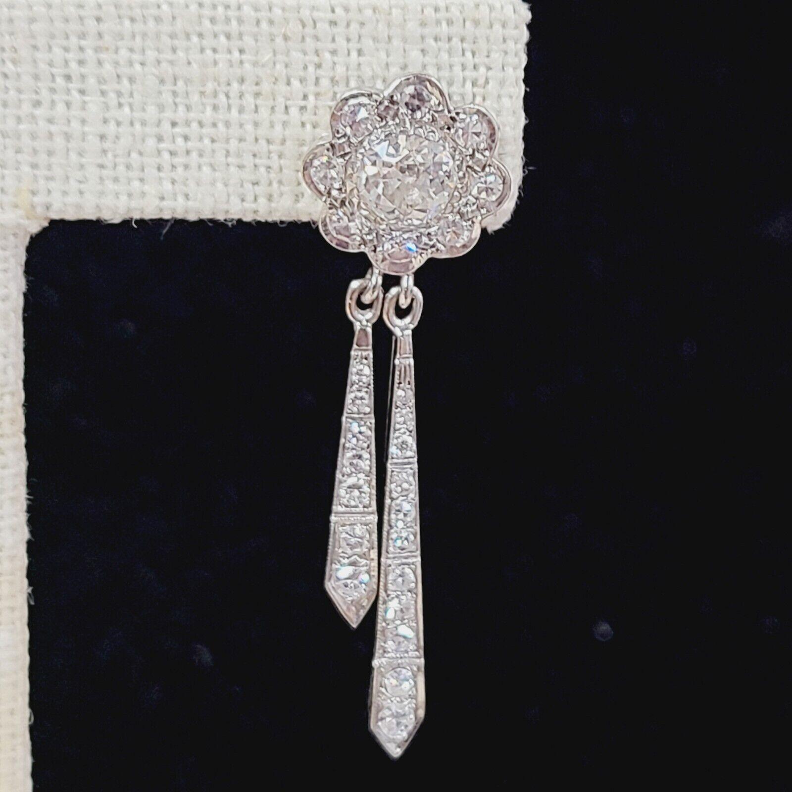 Stunning Art Deco 3.37CT Old Mine Cut Diamond Platinum Drop Earrings In Excellent Condition For Sale In Addison, TX