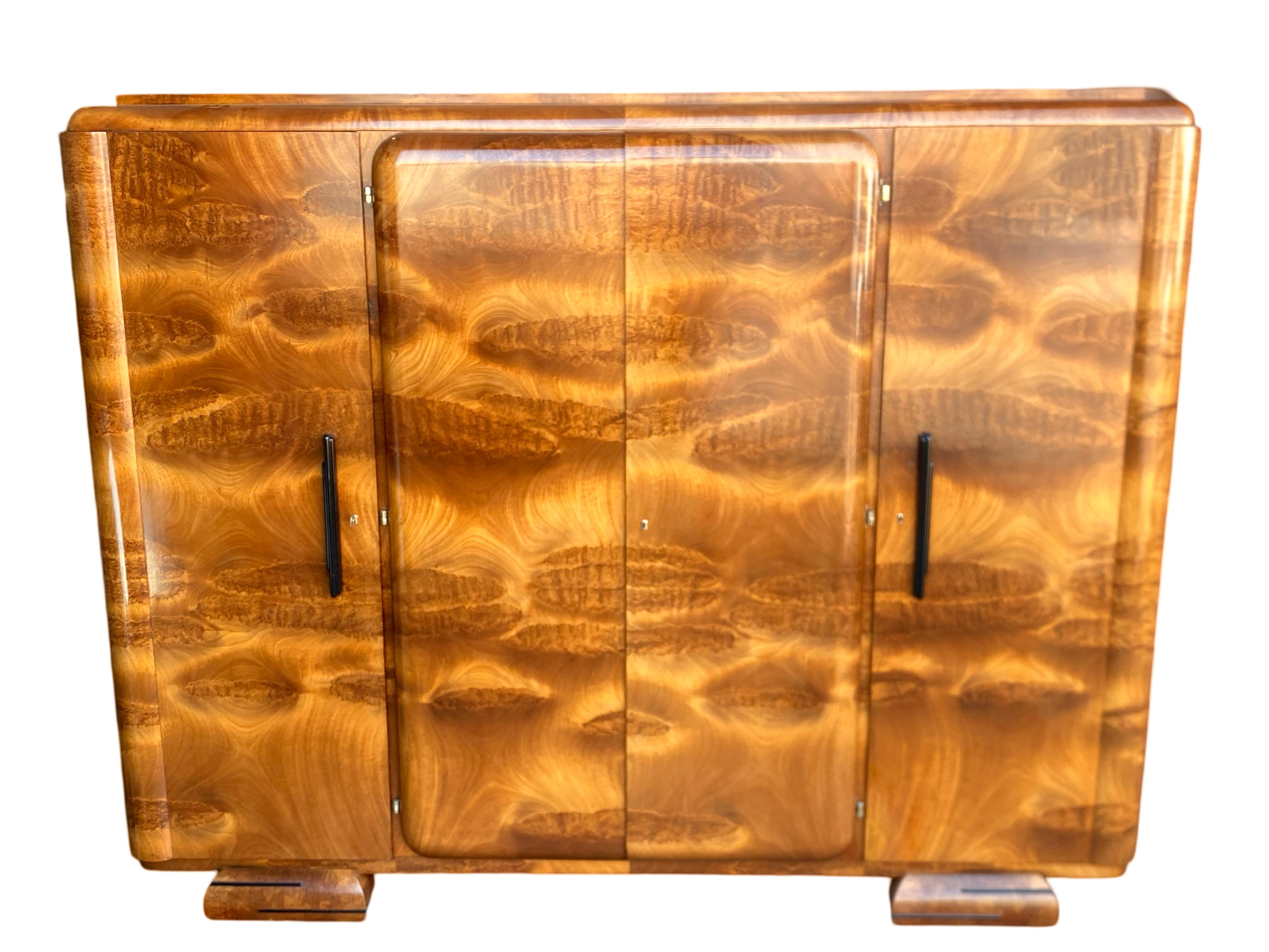 Europeo Splendido armadio a 4 ante in stile Art Déco (flatpack) in vendita