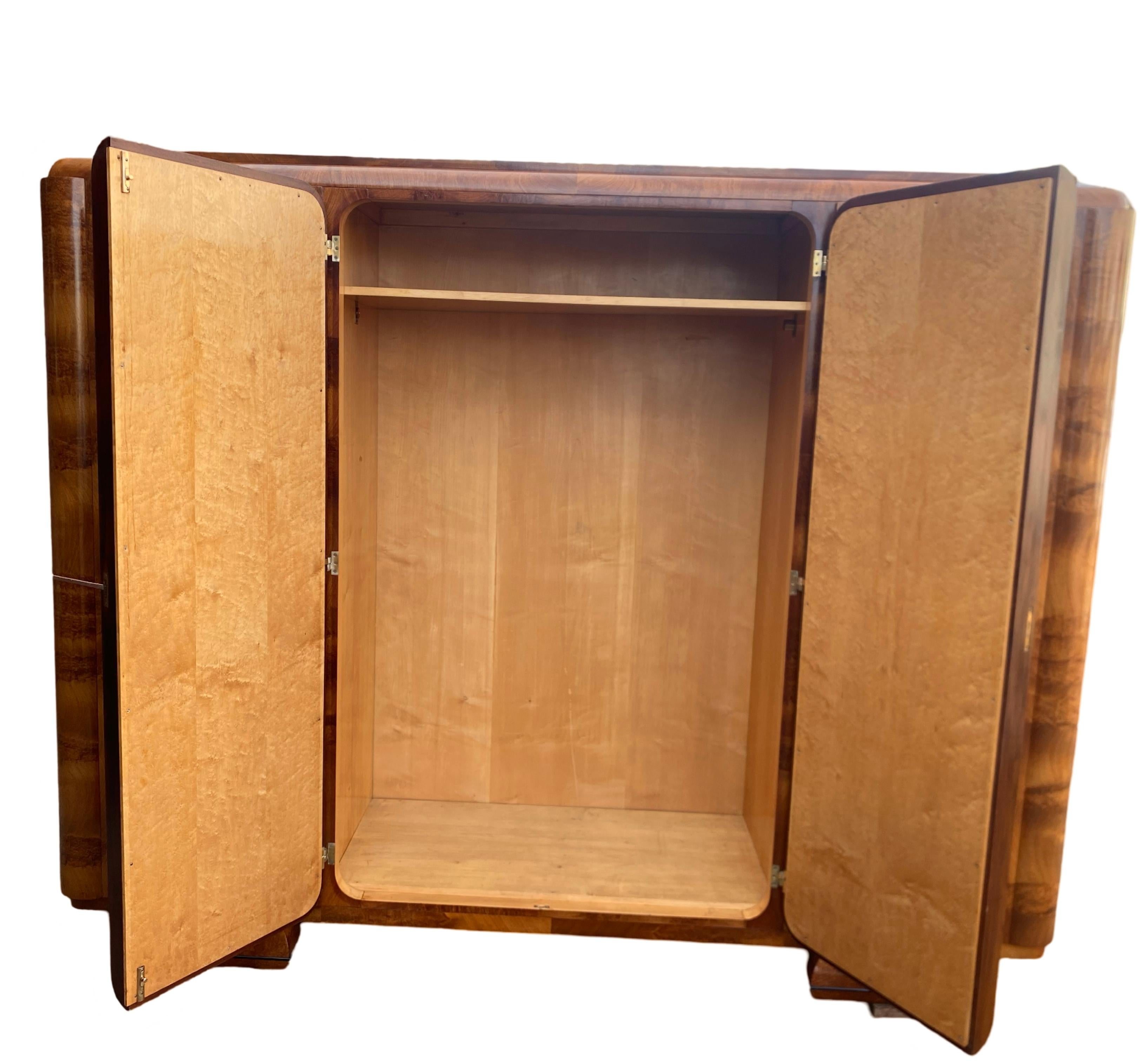 Splendido armadio a 4 ante in stile Art Déco (flatpack) in vendita 1