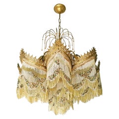 Atemberaubender vergoldeter Jugendstil-Kronleuchter mit bernsteinfarbener Perlenkette um 1940