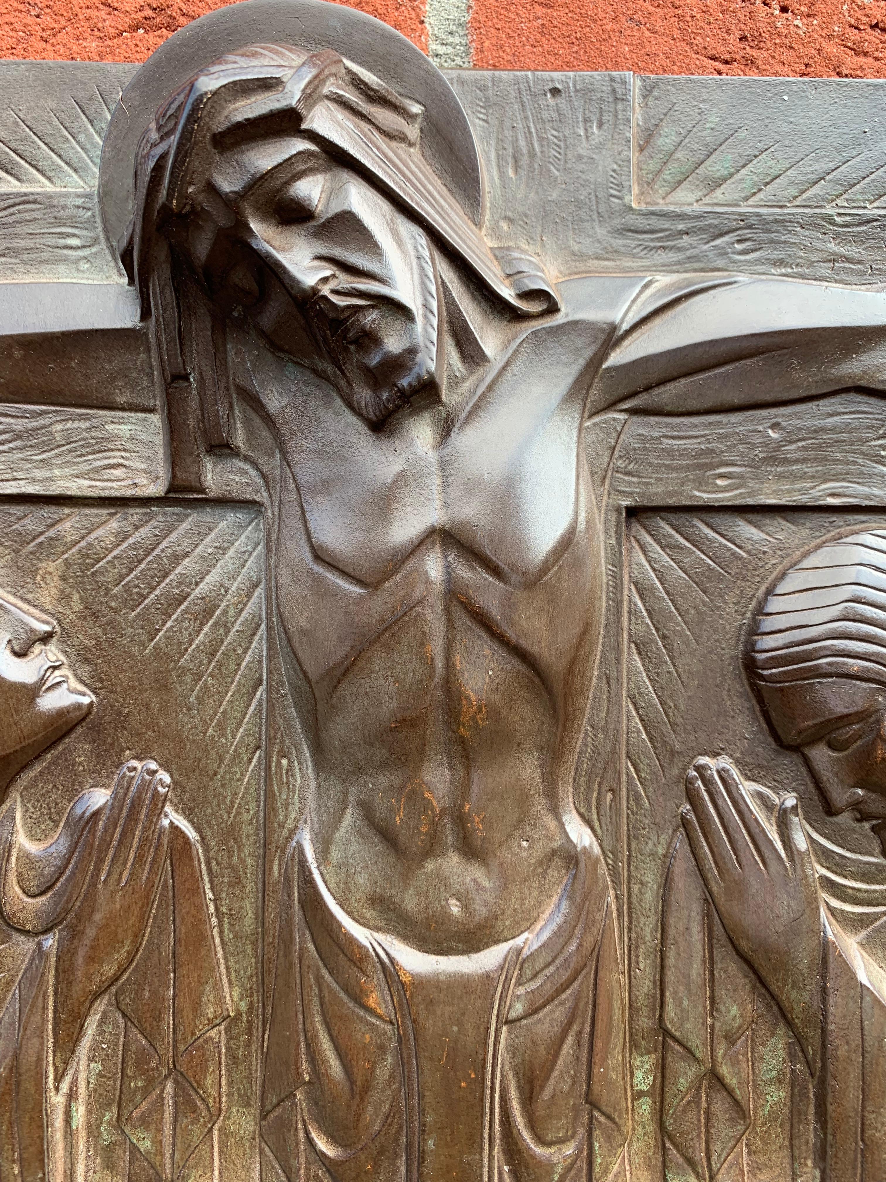 Superbe plaque religieuse du Christ sur crucifix en bronze Art Déco de Sylvain Norga en vente 5