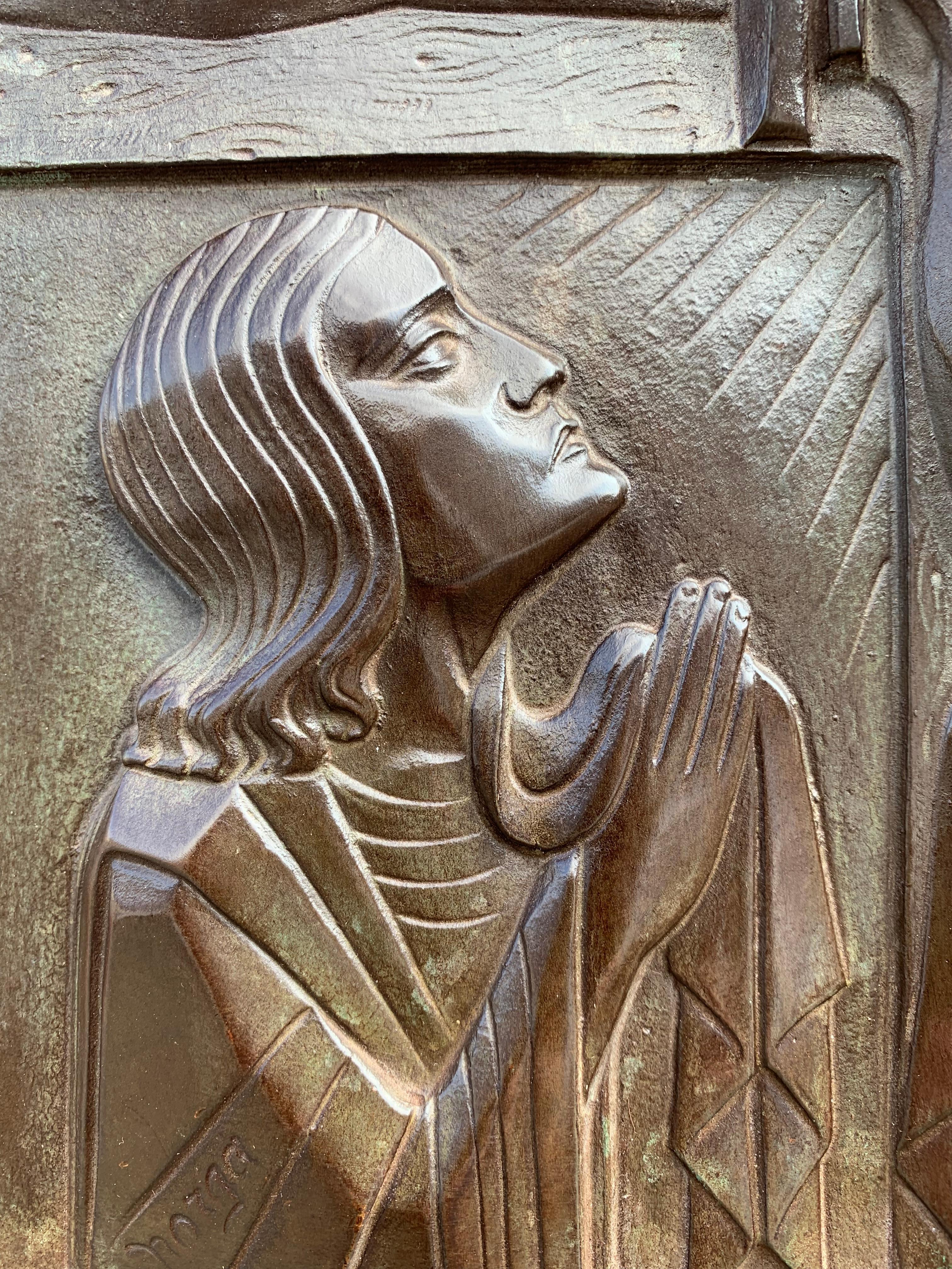 Stunning Art Deco Bronze Religious Plaque of Christ on Crucifix by Sylvain Norga In Good Condition For Sale In Lisse, NL