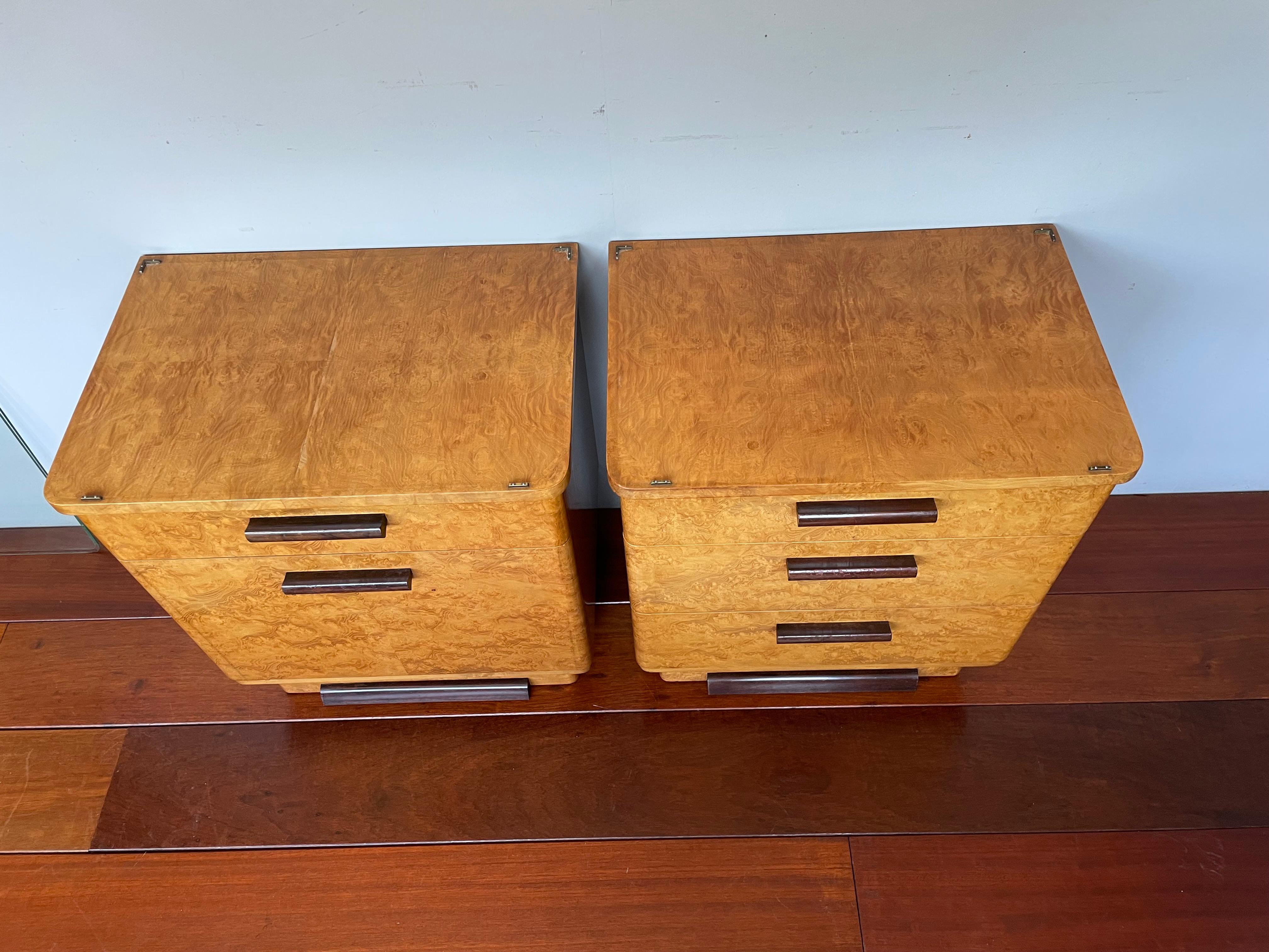 Stunning Art Deco Burl Walnut Nightstands / Bedside Tables W/ Perfect Glass Tops 2