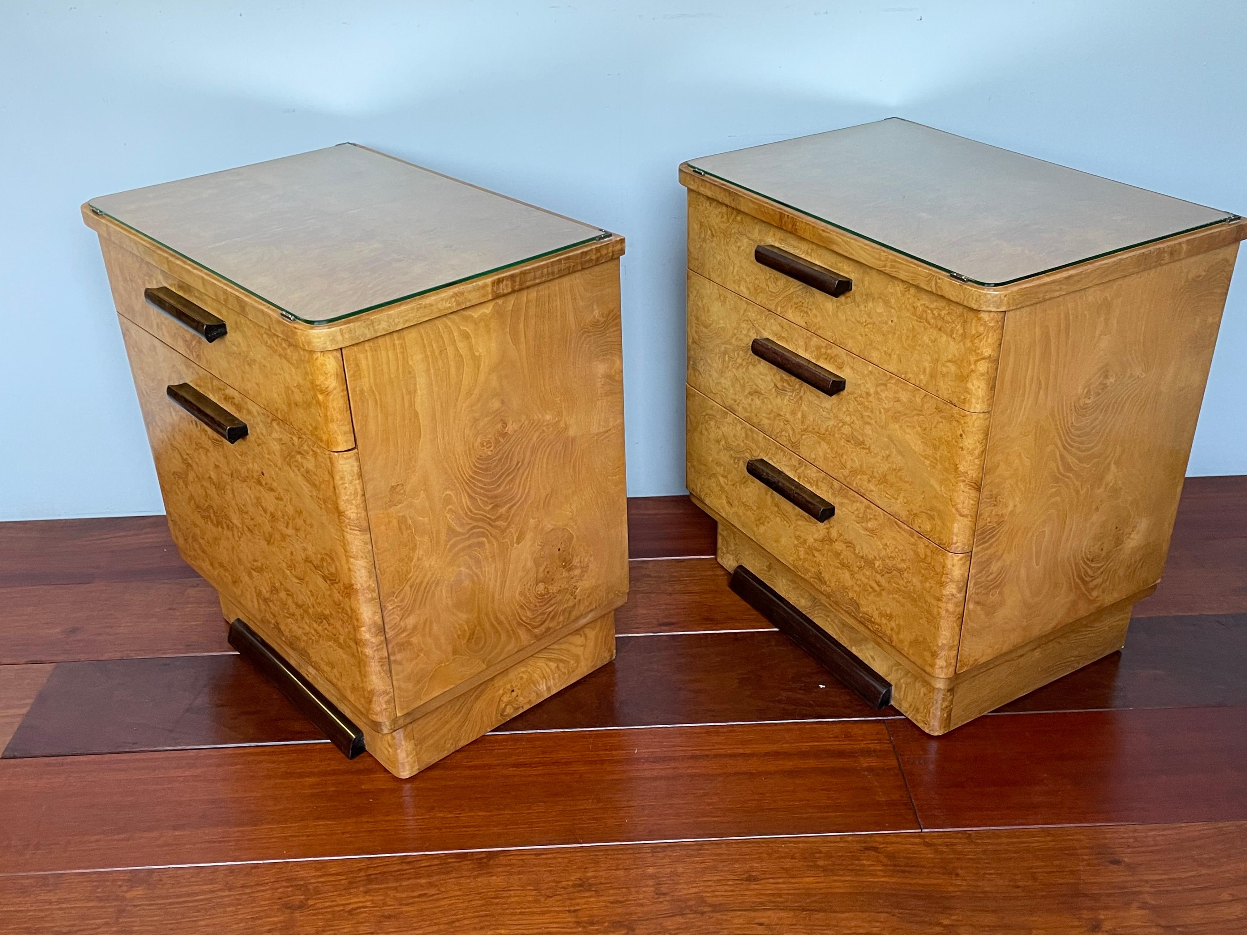 Stunning Art Deco Burl Walnut Nightstands / Bedside Tables W/ Perfect Glass Tops 12