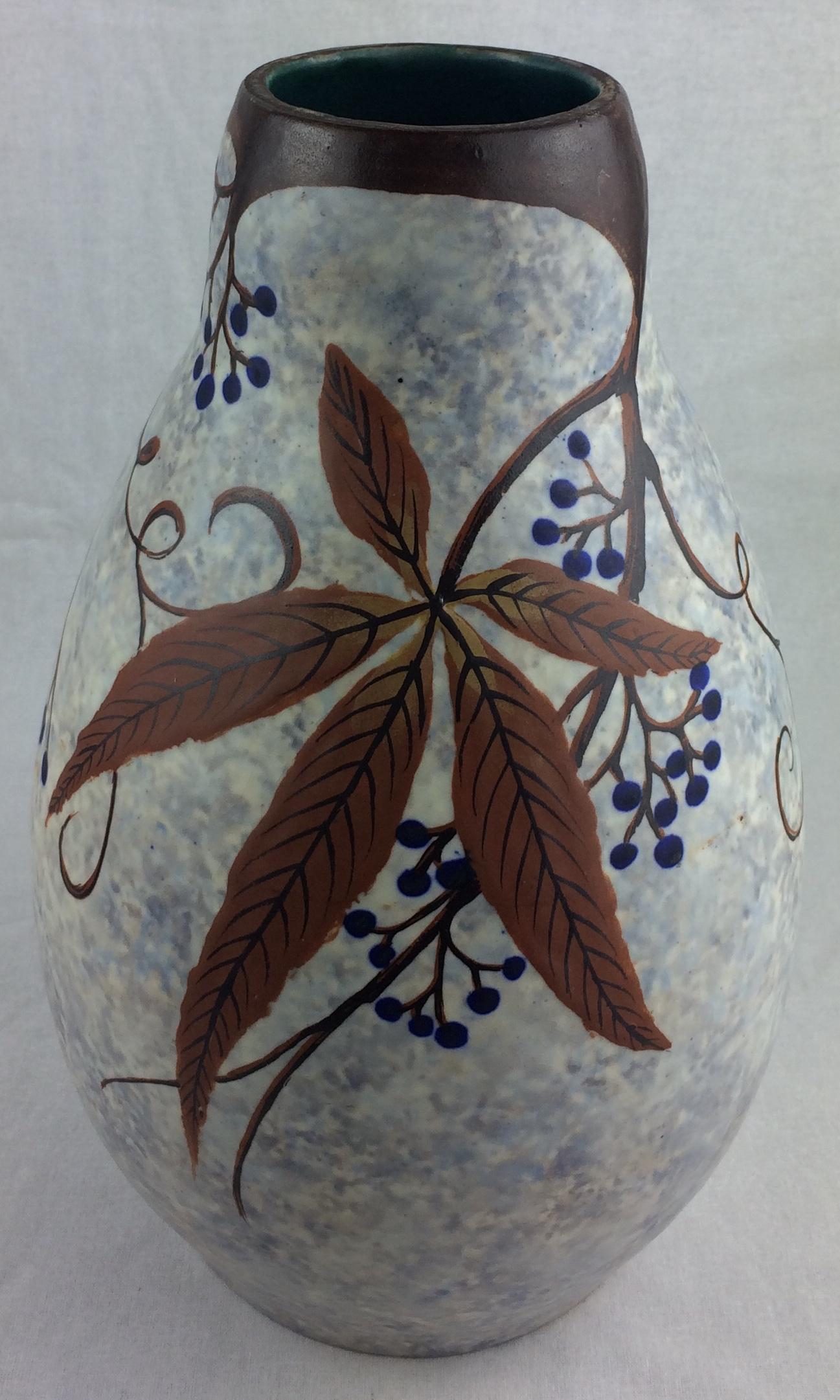20ième siècle Vase en céramique Art Déco français de Louis Auguste Dage en vente
